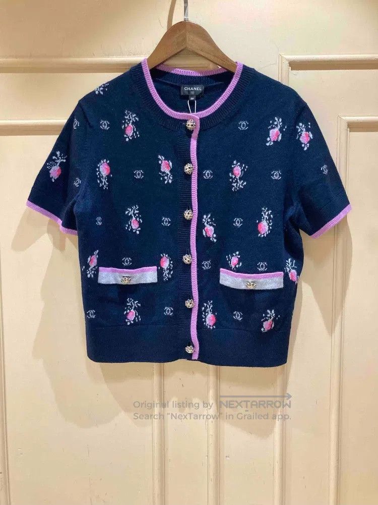 Chanel 22k Tibetan blue floral short-sleeved knitwear