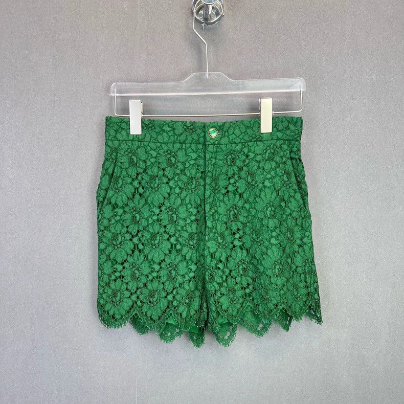 Gucci GucciGreen high-waisted lace shorts 2503-Nextarrow Size 27" / US 4 / IT 40 - 1 Thumbnail