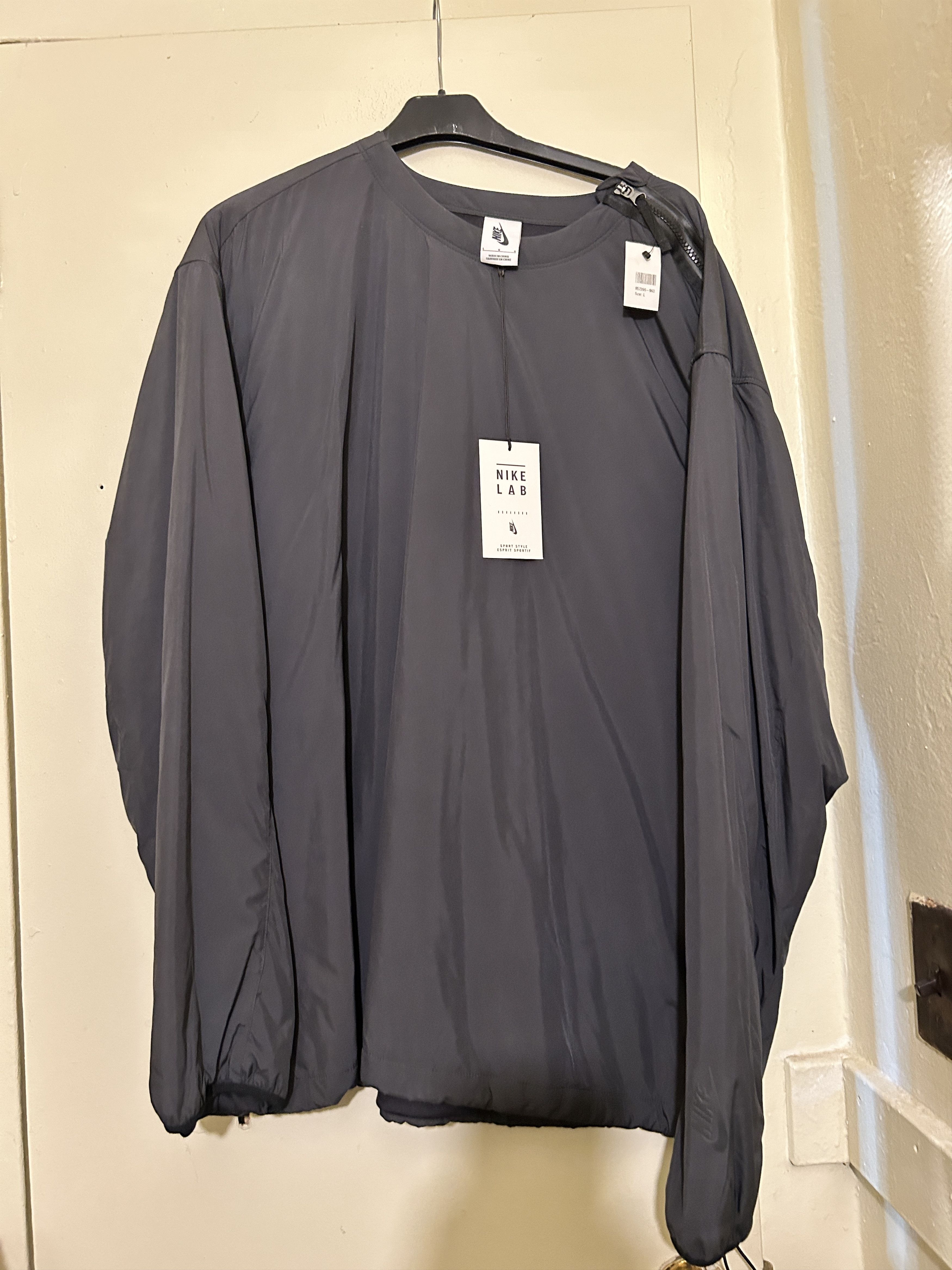 Nike Nike tech sweashirt black Size US L / EU 52-54 / 3 - 1 Thumbnail