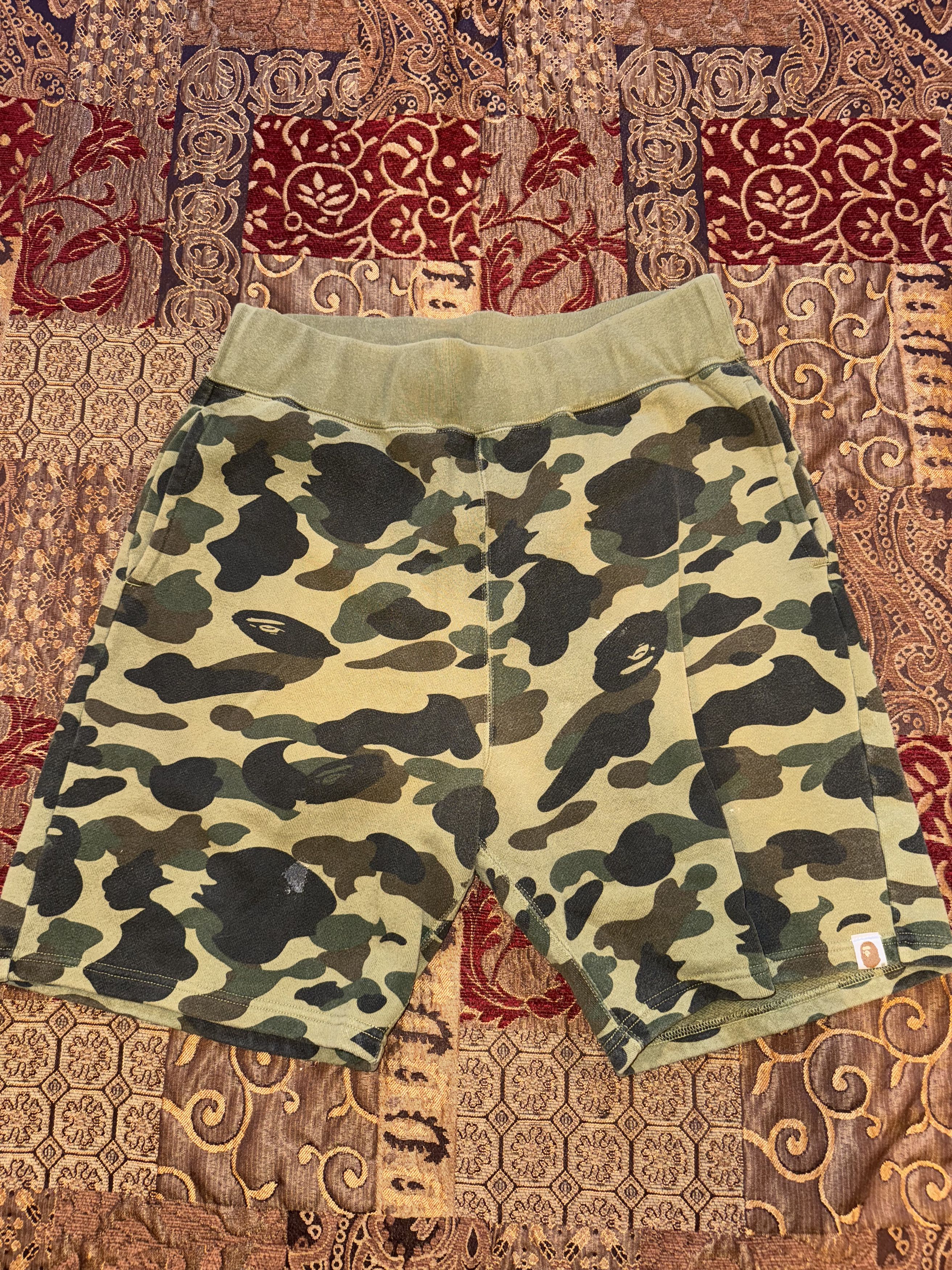 Bape 1st Camo Shorts Size US 32 / EU 48 - 1 Thumbnail