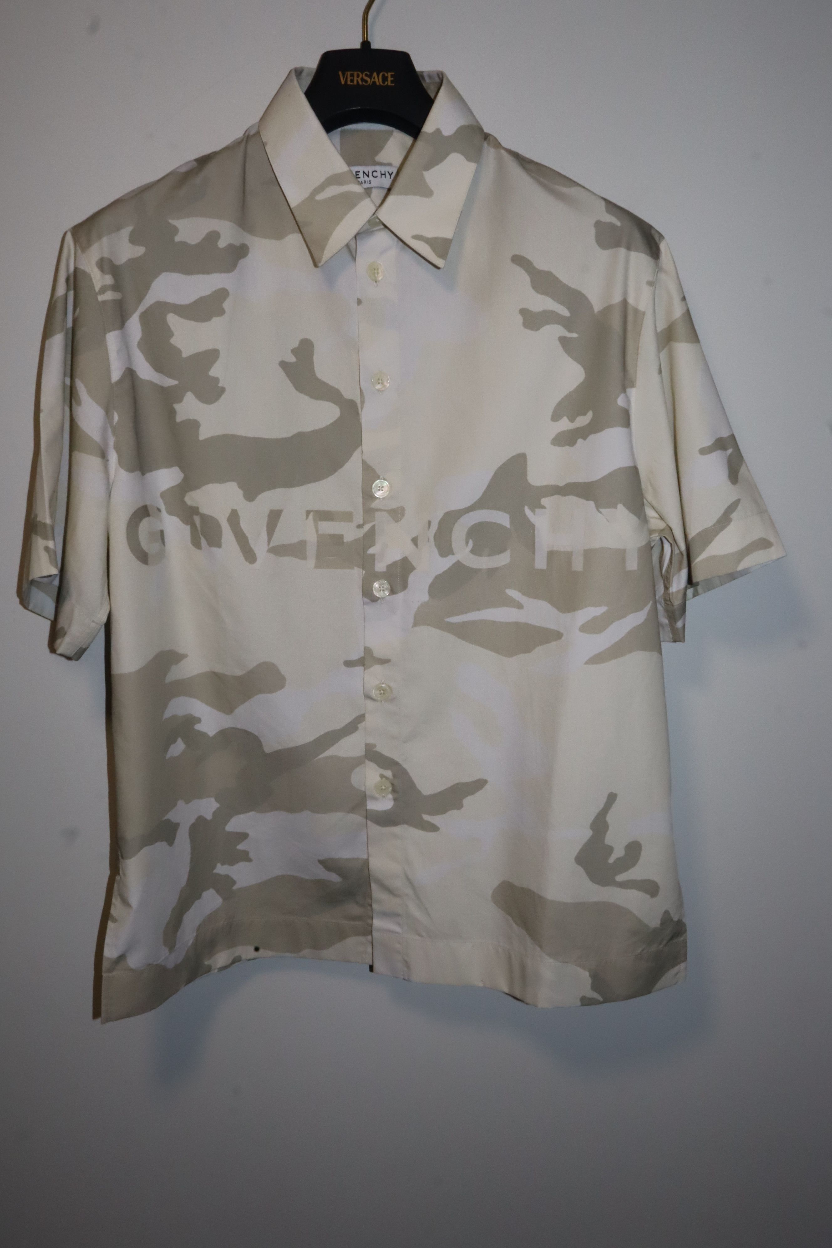 Camo logo shirt