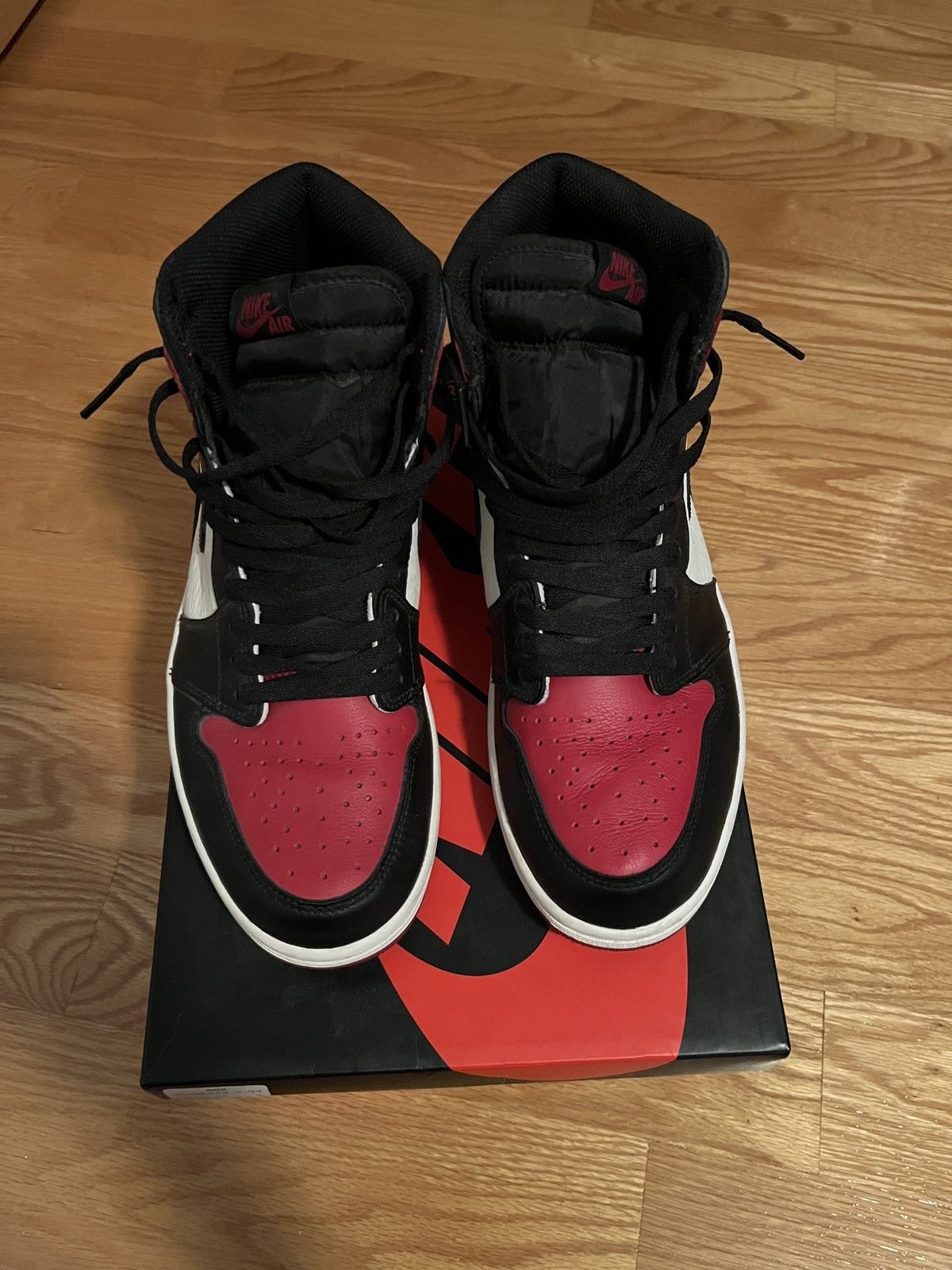 Jordan Brand Jordan 1 Retro High Bred Toe Size US 10 / EU 43 - 5 Thumbnail