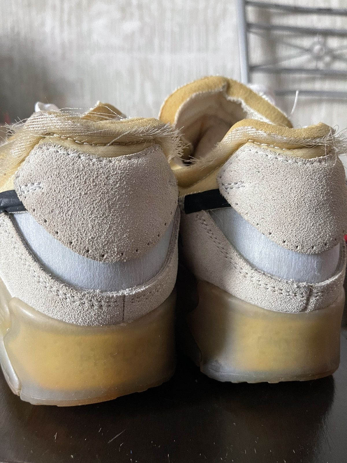 Nike × Off-White The 10 Nike Air Max 90 Off White Size US 10.5 / EU 43-44 - 2 Thumbnail