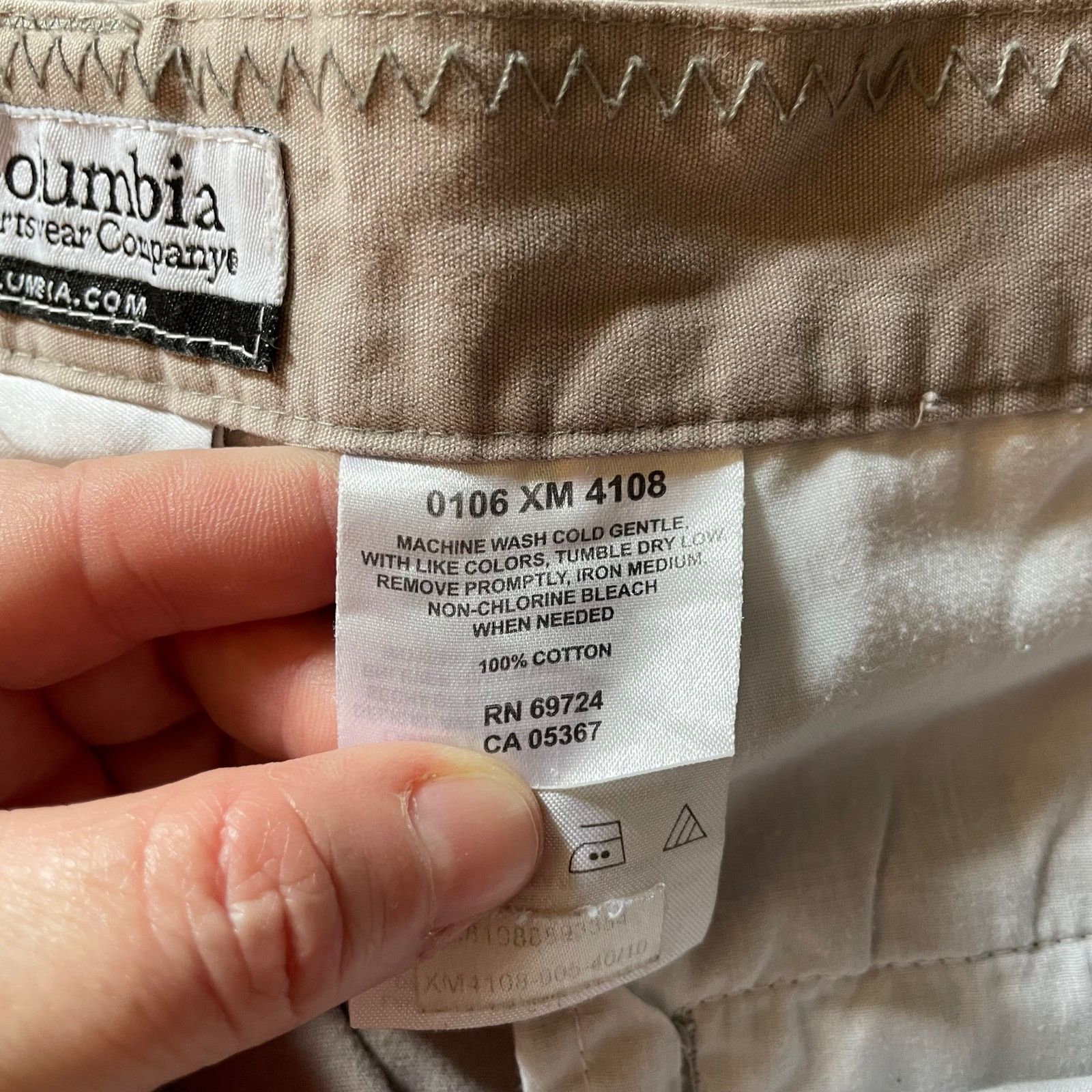 Columbia Columbia Khaki Tan Zip Cargo Chino Shorts - Size 40 Size US 40 / EU 56 - 4 Thumbnail