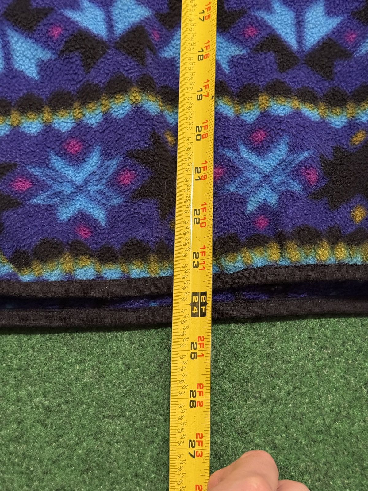 L.L. Bean Vintage L.L. Bean Aztec Snowflake Fleece Synchila Sweatshirt Size S / US 4 / IT 40 - 8 Thumbnail