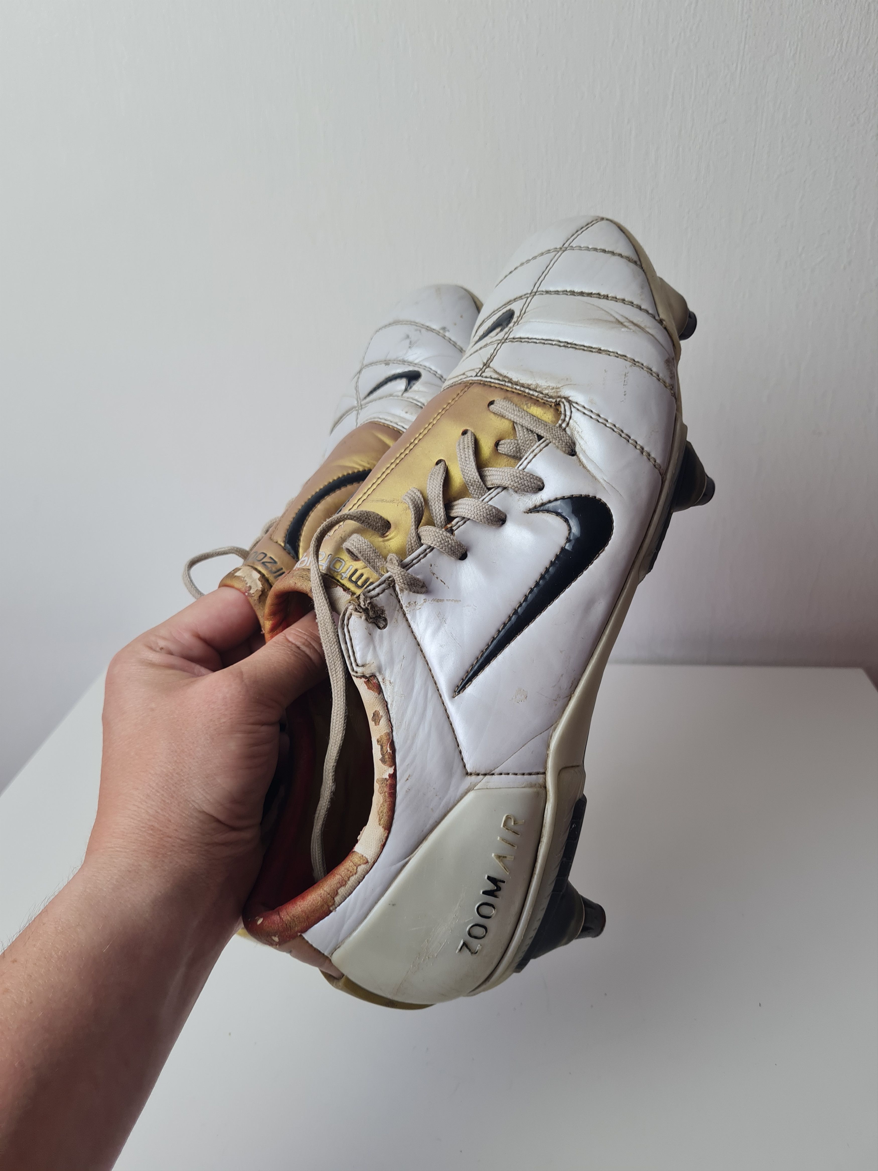 Nike Nike Total90 Air Zoom White Professional Football Boots Size US 12.5 / EU 45-46 - 1 Thumbnail