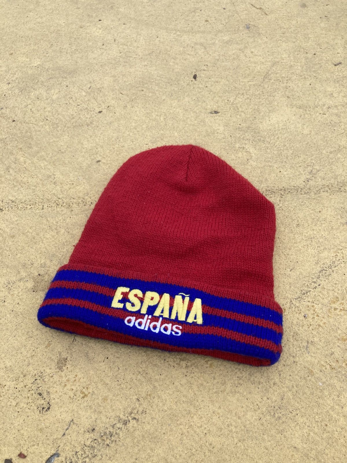 Adidas Adidas red Espana beanie hat Size ONE SIZE - 1 Thumbnail