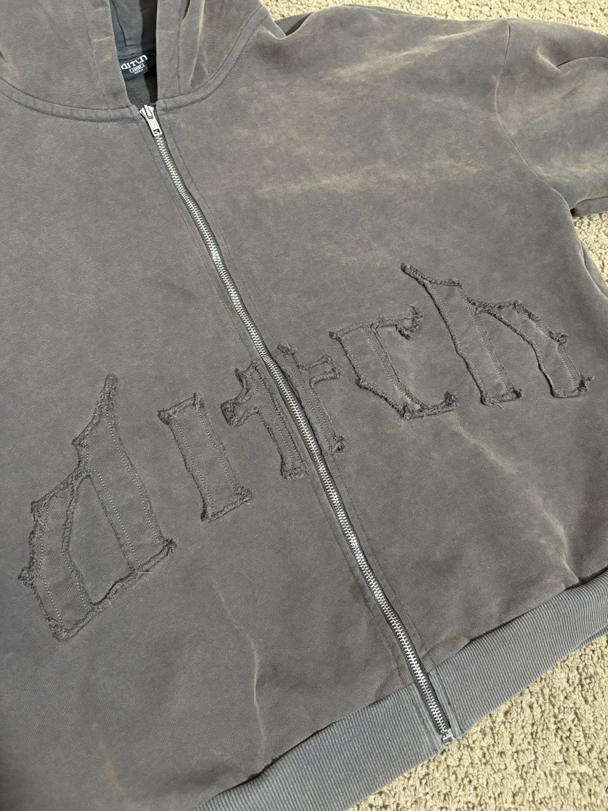 Other Ditch LA Arch Logo Zip Size US L / EU 52-54 / 3 - 6 Thumbnail