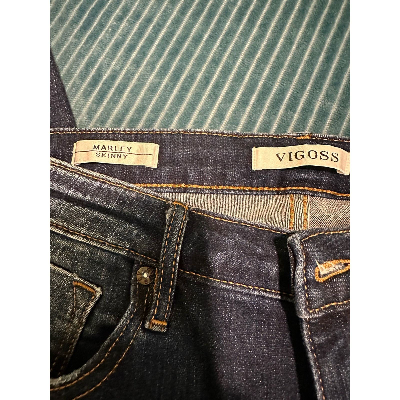 Other Vigoss Marley Skinny Jeans with Distressed Cuffs Size 31" - 2 Thumbnail