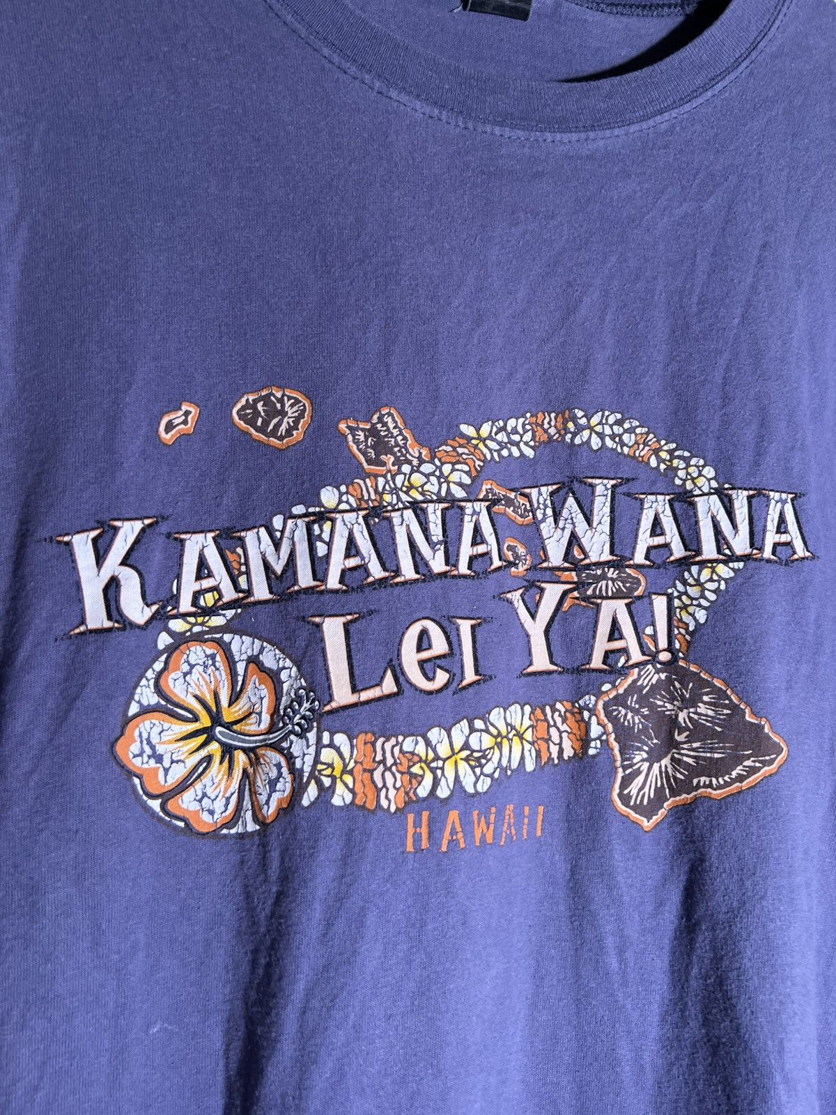 Vintage Y2K 2000’s VTG Vintage Hawaii Kamana Wana Lei Ya! Retro Tee Size US XXL / EU 58 / 5 - 4 Thumbnail