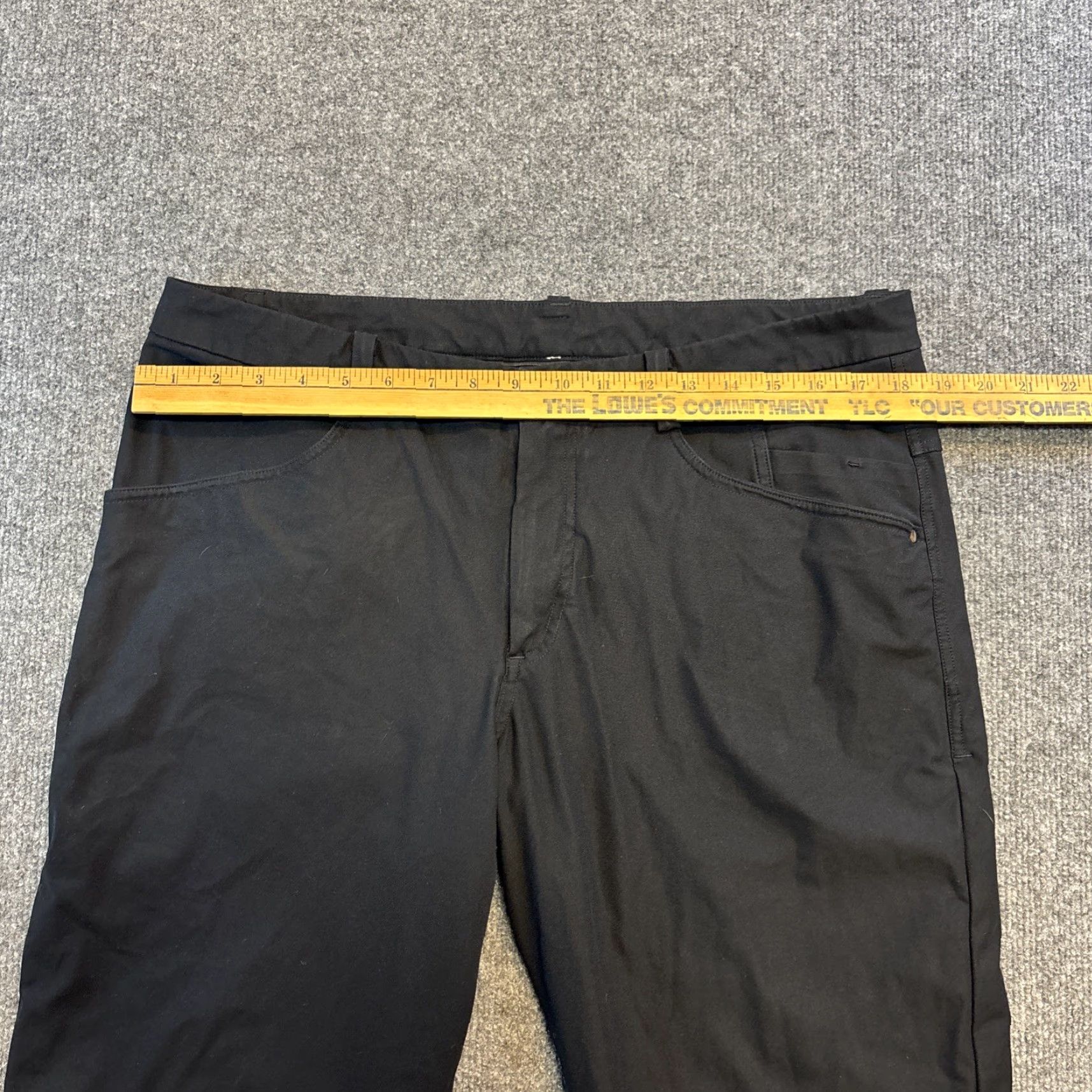Lululemon Lululemon Pants Mens 38 Black Classic Stretch Performance Preppy Golf Chino Tapered 32in Inseam Modern Mens Size US 38 / EU 54 - 2 Thumbnail