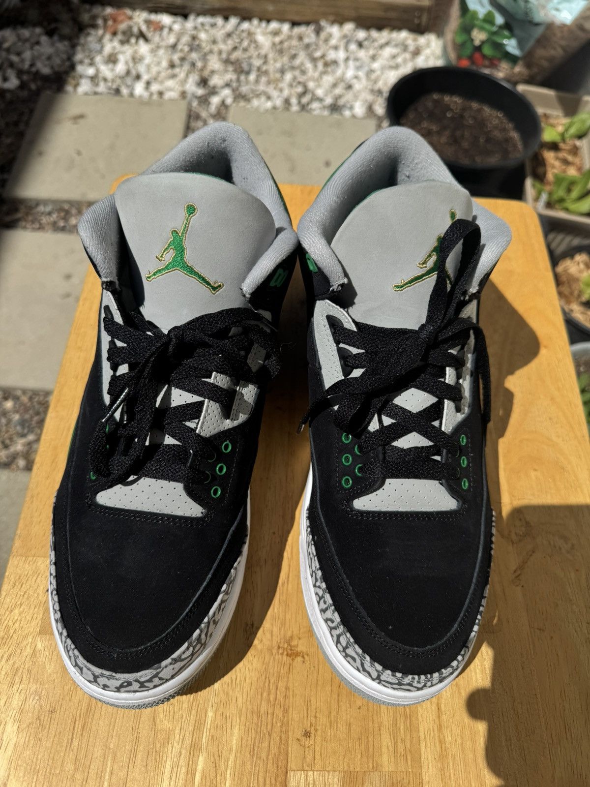 Jordan Brand Pine Green Jordan 3 Size US 11.5 / EU 44-45 - 1 Thumbnail