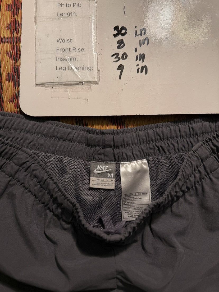 Nike Vintage Nike Baggy Track Pants Size US 30 / EU 46 - 4 Thumbnail