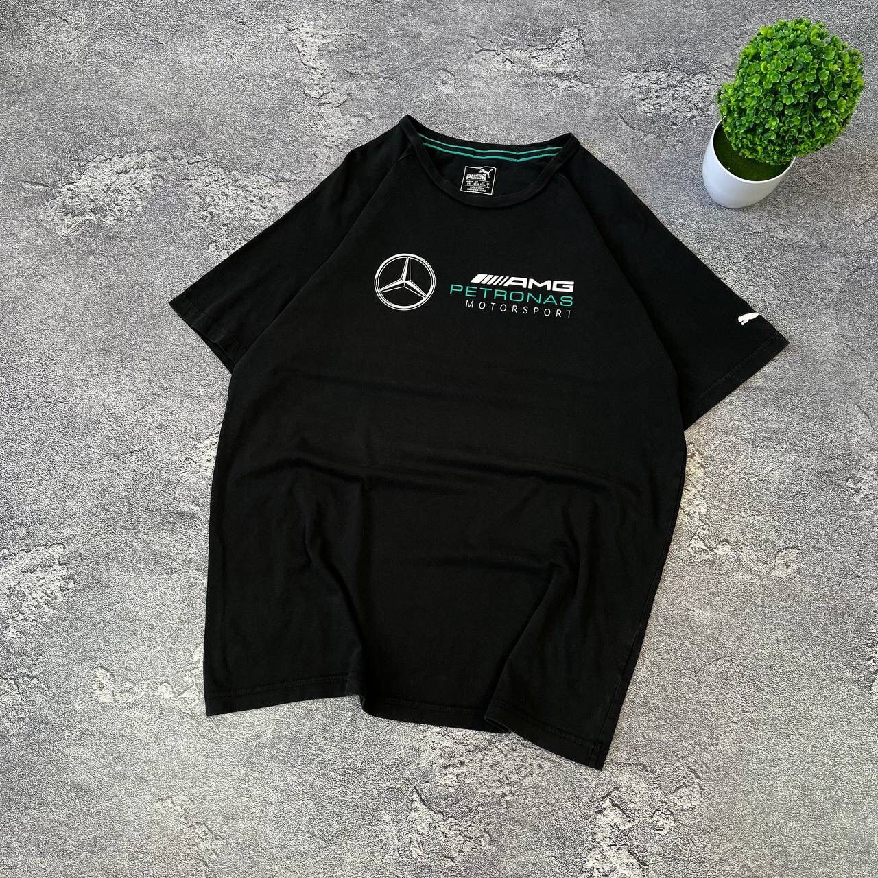 Puma Vintage Puma Mercedes Logo Tee AMG F1 Size L Size US L / EU 52-54 / 3 - 9 Thumbnail