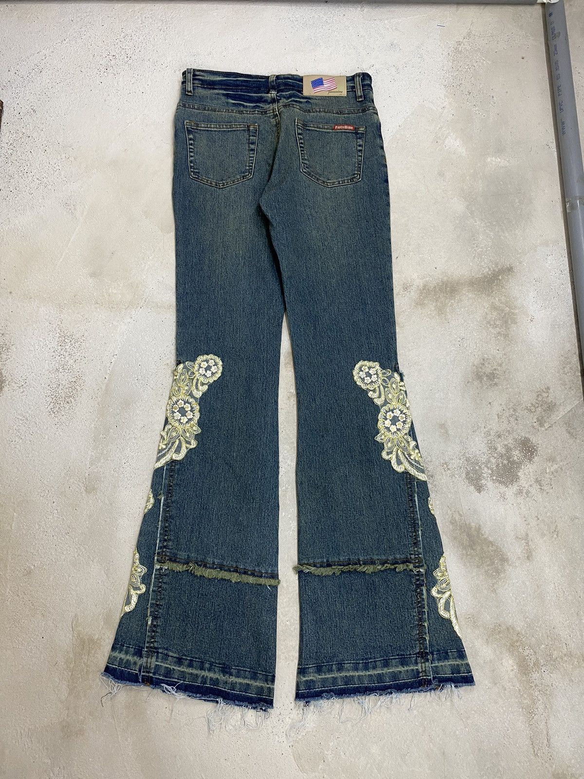 If Six Was Nine × Japanese Brand × Le Grande Bleu (L.G.B.) Flare Unisex PantoMime Mud Washed Embroid Flower Patchwork Size US 27 - 3 Thumbnail