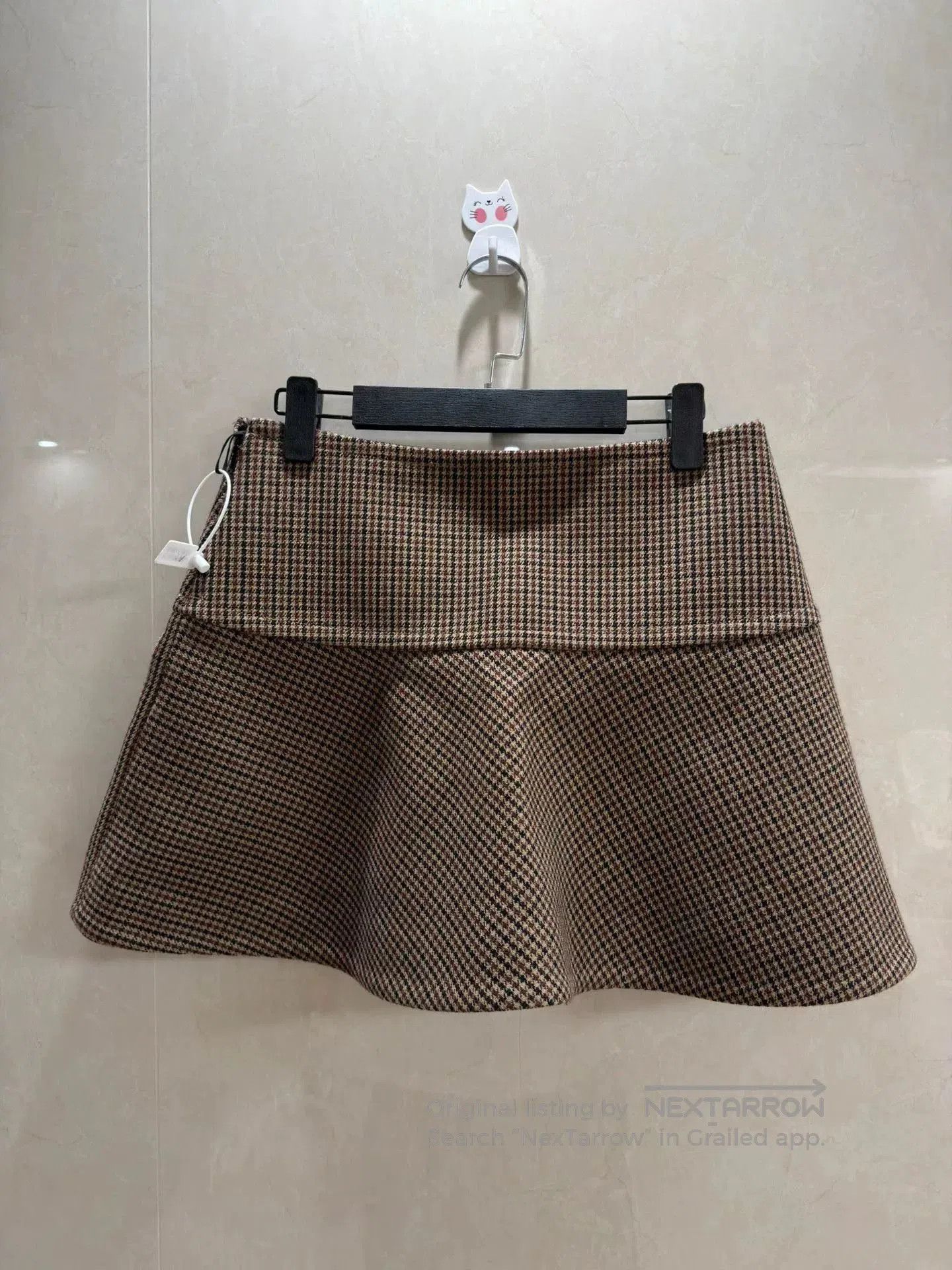 Celine Celine Houndstooth Wool Ruffle Mini Skirt. Size 37" - 4 Thumbnail