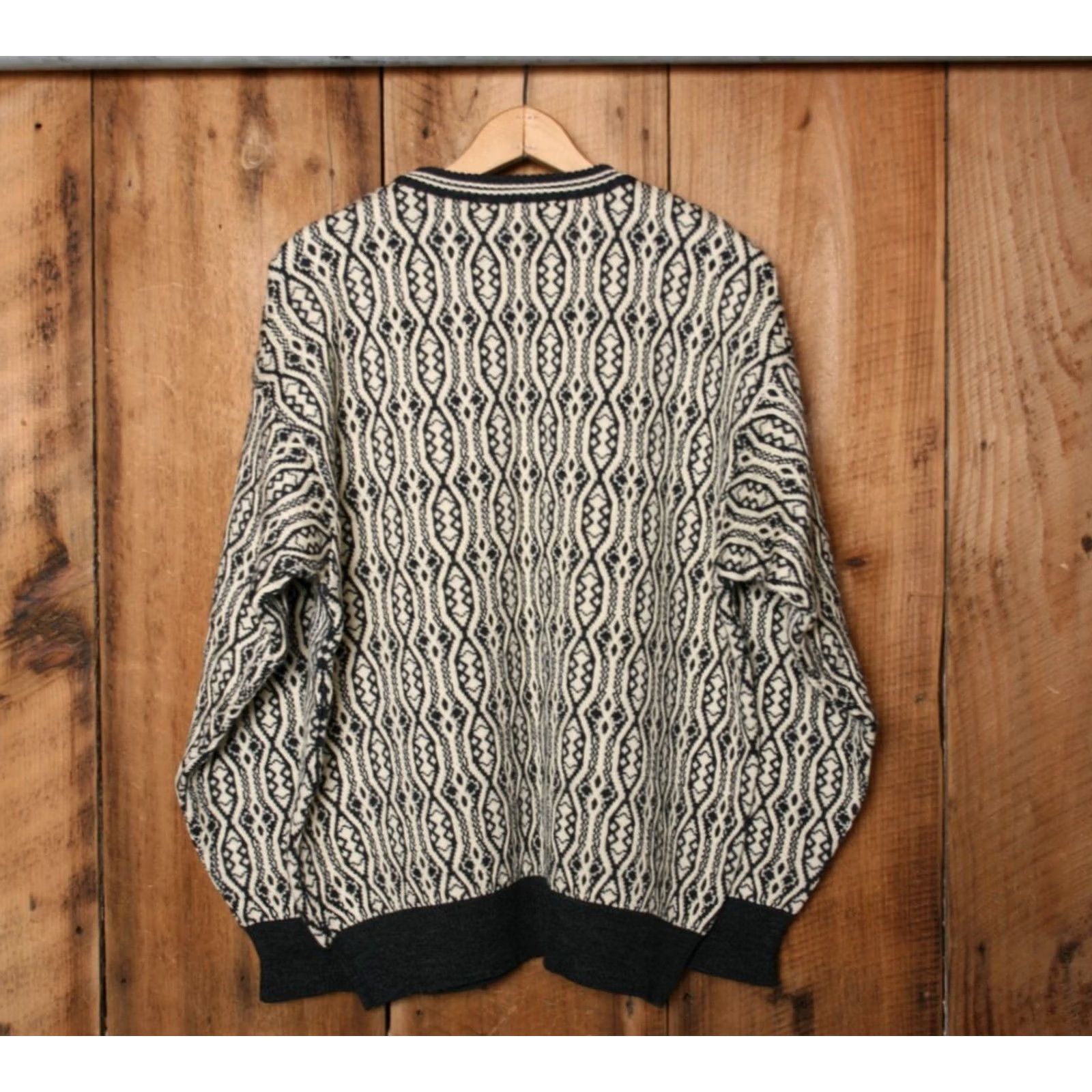 Neiman Marcus VINTAGE Neiman Marcus Gray & Ivory Texture Knit Merino Wool Sweater Men's M Size US M / EU 48-50 / 2 - 4 Thumbnail