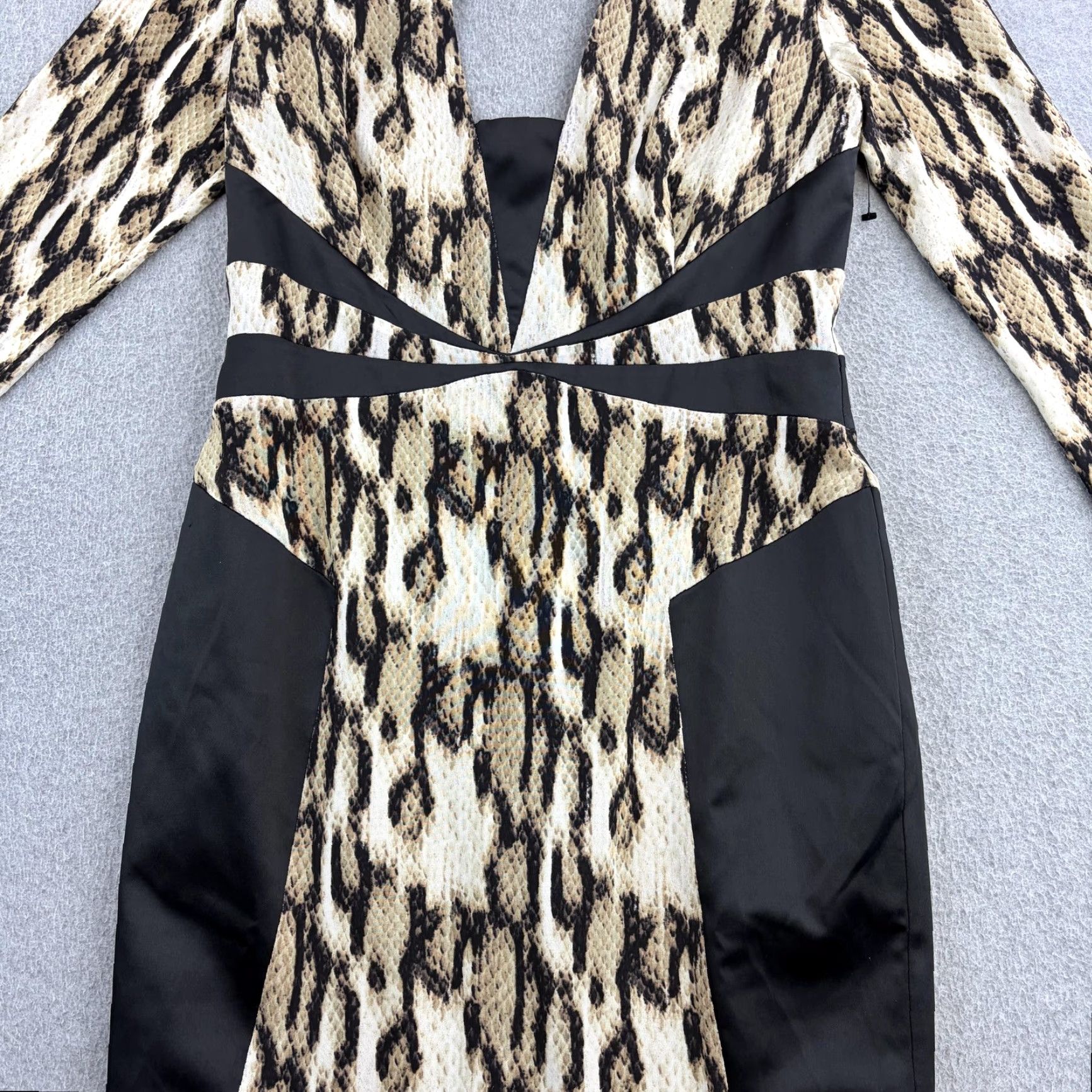 Just Cavalli Just Cavalli Dress Womens 46 Beige Animal Print Cutout Bodycon Long Sleeve Knee Length Zipper Backless Ladies Venntage? Size L / US 10 / IT 46 - 5 Thumbnail