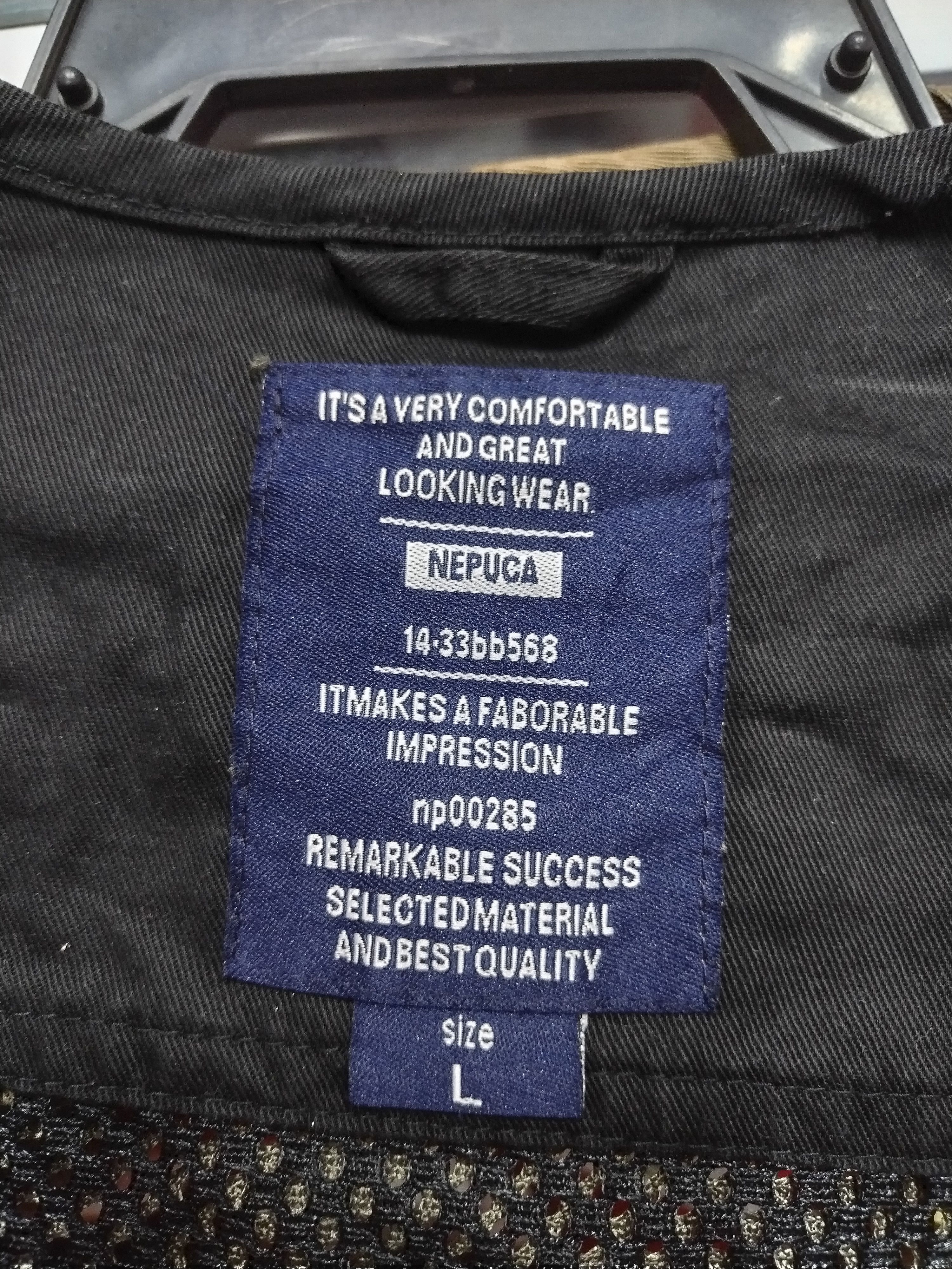 Outdoor Research 3 PCS NICE DESIGN UTILITY CASUAL VESTS NETTING AND CAMOO Size US L / EU 52-54 / 3 - 5 Thumbnail