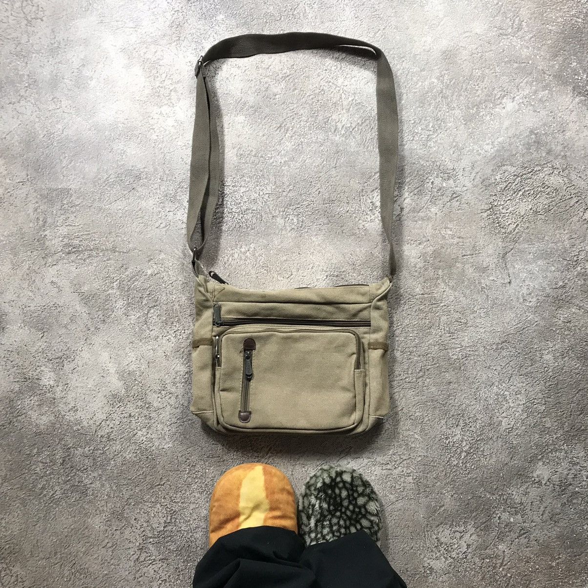 Vintage Vintage Y2K Crossbody Shoulder Bag Japanese Streetwear OS Size ONE SIZE - 1 Thumbnail