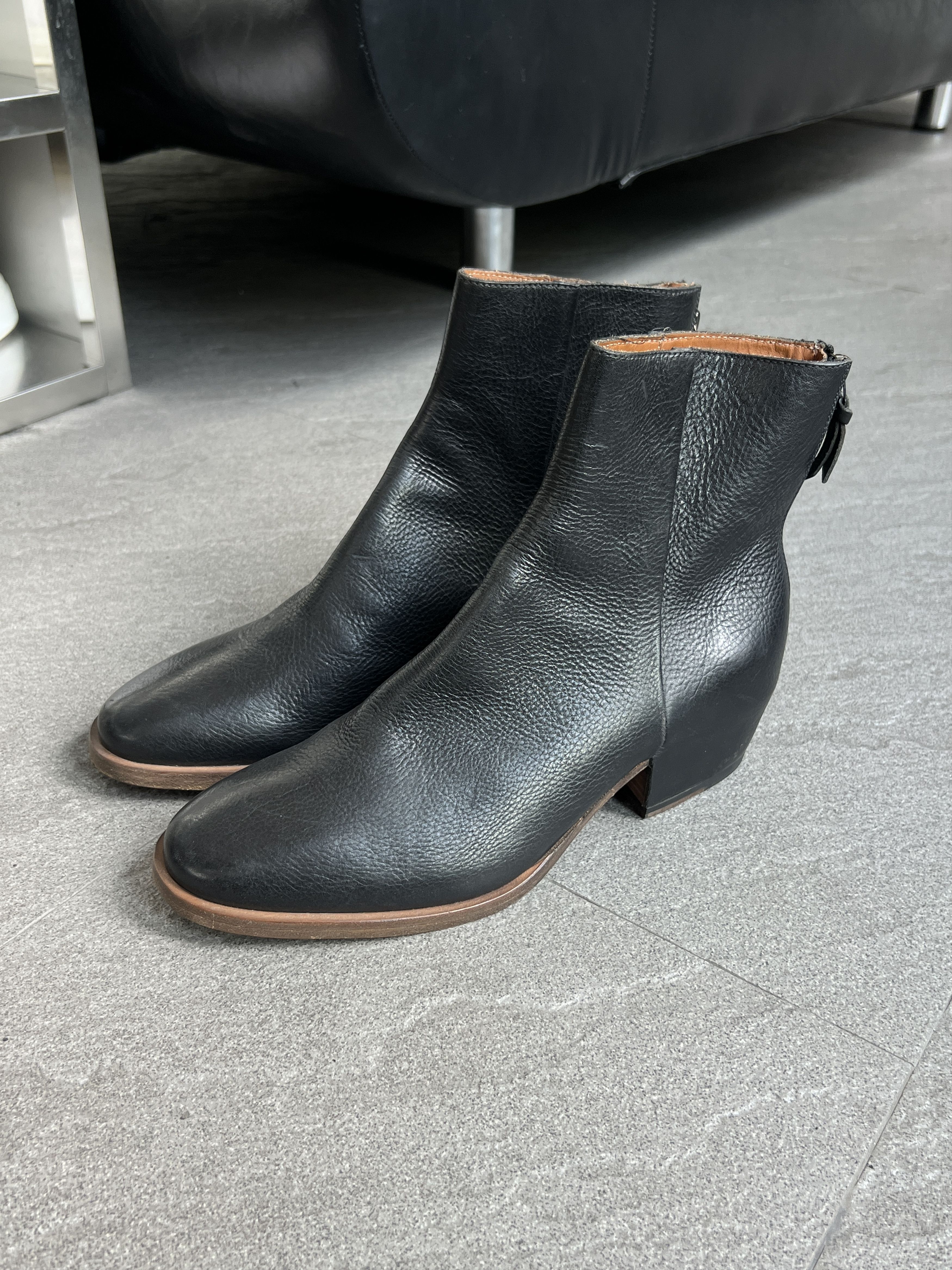 Givenchy Givenchy Leather Side Zip Ankle Boots EU 41 Black Size US 8 / EU 41 - 1 Thumbnail