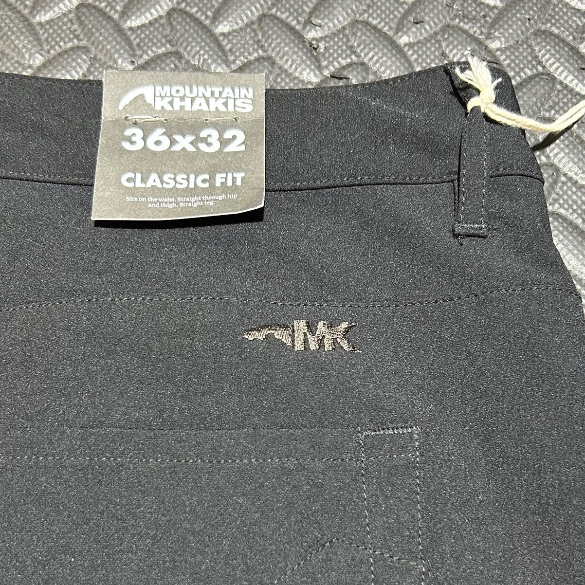Mountain Khakis Mountain Khakis Pants Rangerock Black Mens 36 x 32 NEW Size US 36 / EU 52 - 14 Thumbnail