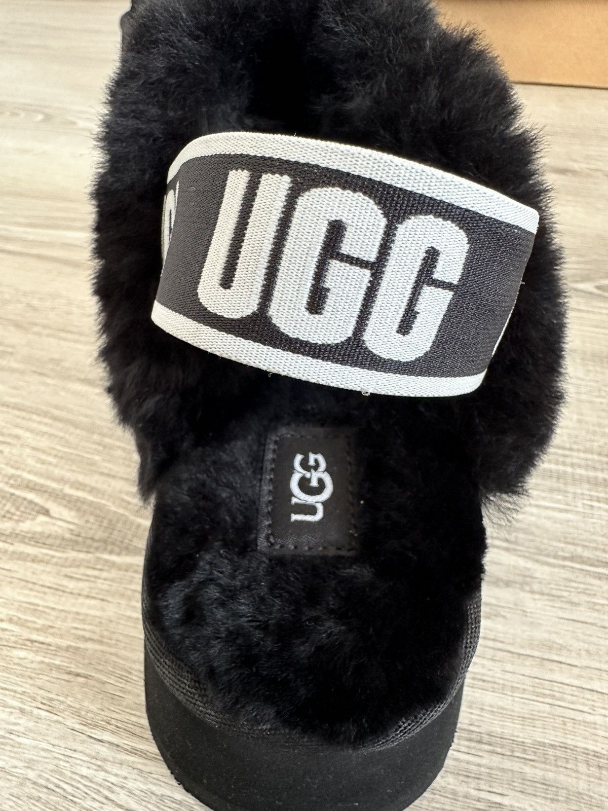 Ugg UGG Funkette Black 38 Size US 7 / IT 37 - 6 Thumbnail