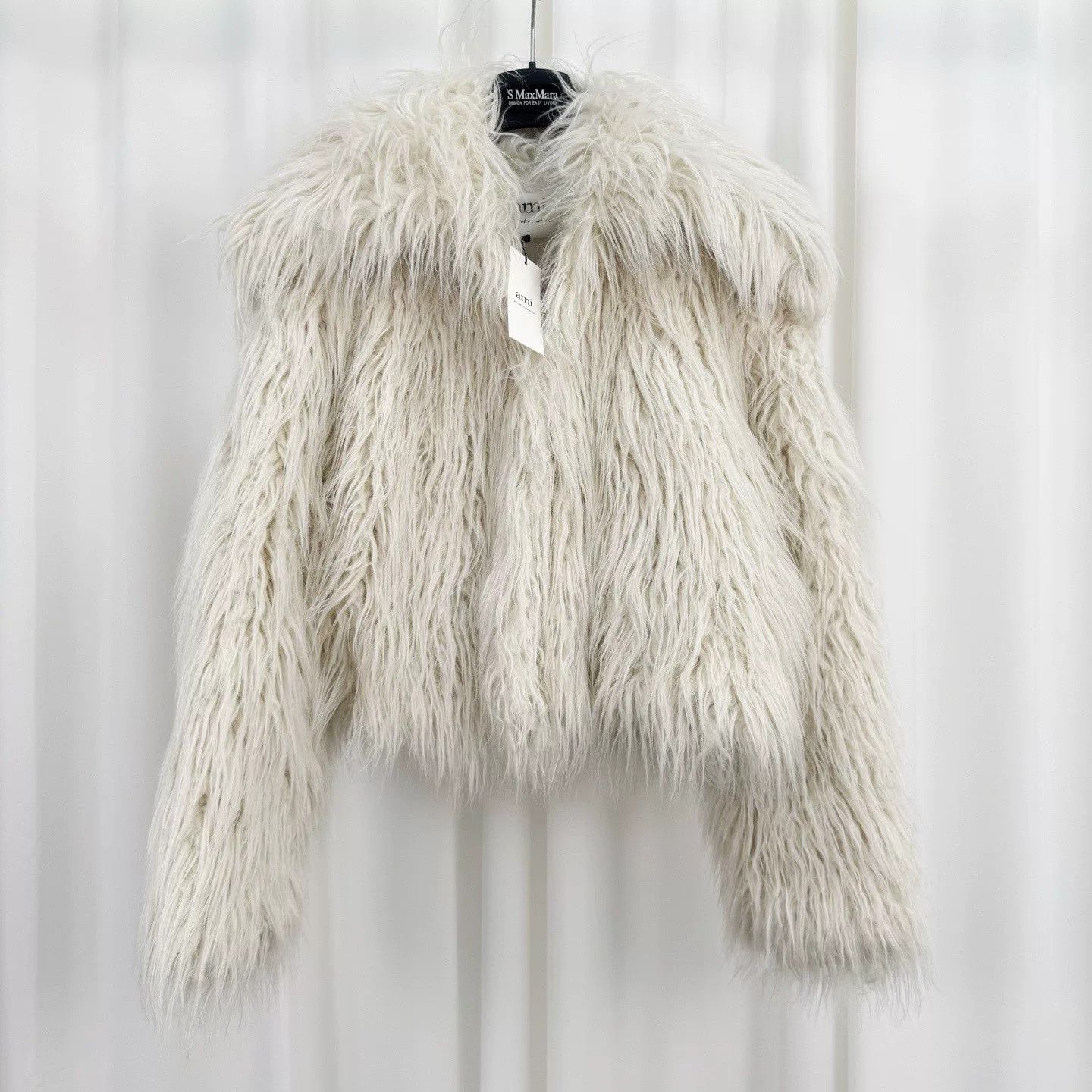 AMI Ami Faux Fur Coat Size XS / US 0-2 / IT 36-38 - 1 Thumbnail