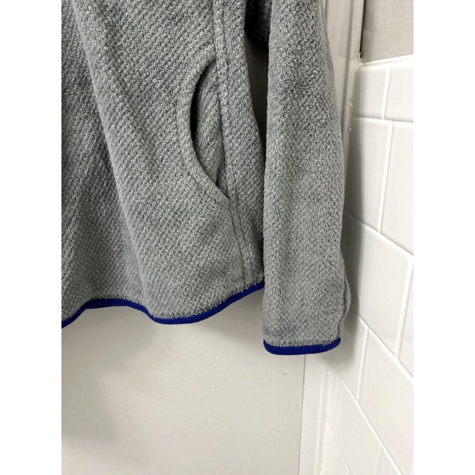 Patagonia Patagonia Re-Tool Pullover Jacket Womens Small Gray Blue Snap Polartec 25442 FA16 Size S / US 4 / IT 40 - 7 Thumbnail