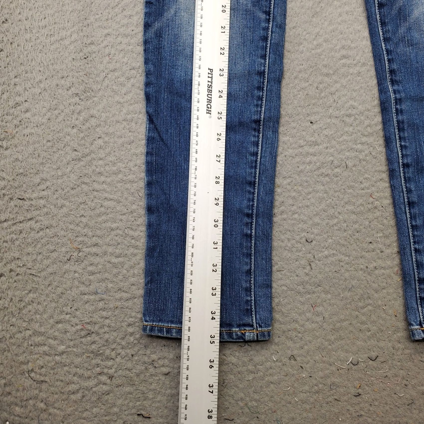 American Eagle Outfitters American Eagle Outfitters Skinny Jeans Womens Size 2 Blue Denim Stretch Whiskered Pocketed 5-Pocket Design Jeans Womens 2 Blue Denim Stretch Size 26" / US 2 / IT 38 - 3 Thumbnail