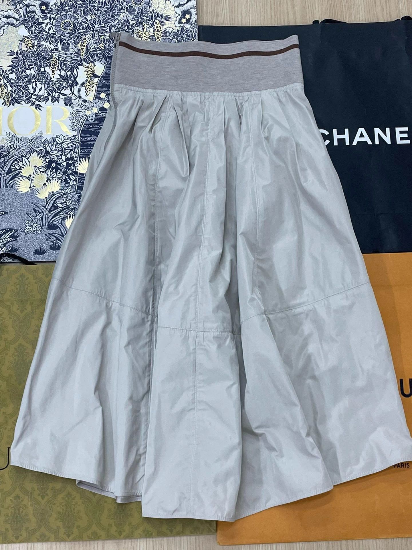 Brunello Cucinelli Brunello C. Oatmeal Elastic-Waist Skirt 40 Old-Money Size 27" / US 4 / IT 40 - 2 Thumbnail