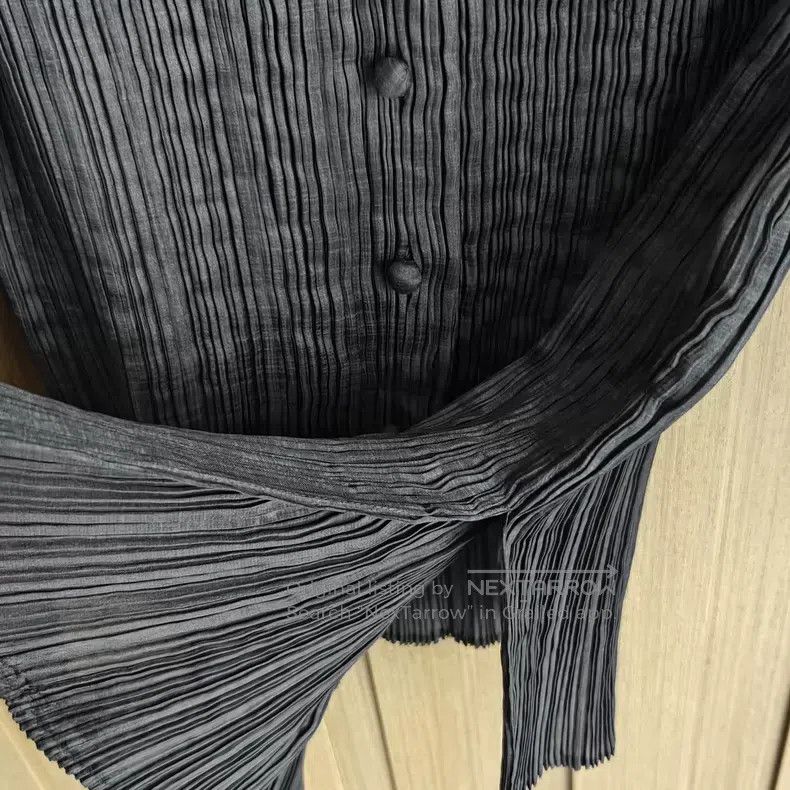 Issey Miyake Issey Miyake Black Subtle Shine Frog Button Pleated Shirt Size M / US 6-8 / IT 42-44 - 3 Thumbnail