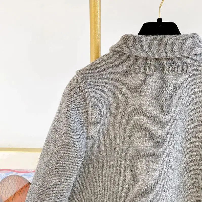 Miu Miu Miu Miu Gray Wool Pullover Sweater . Size M / US 6-8 / IT 42-44 - 5 Thumbnail