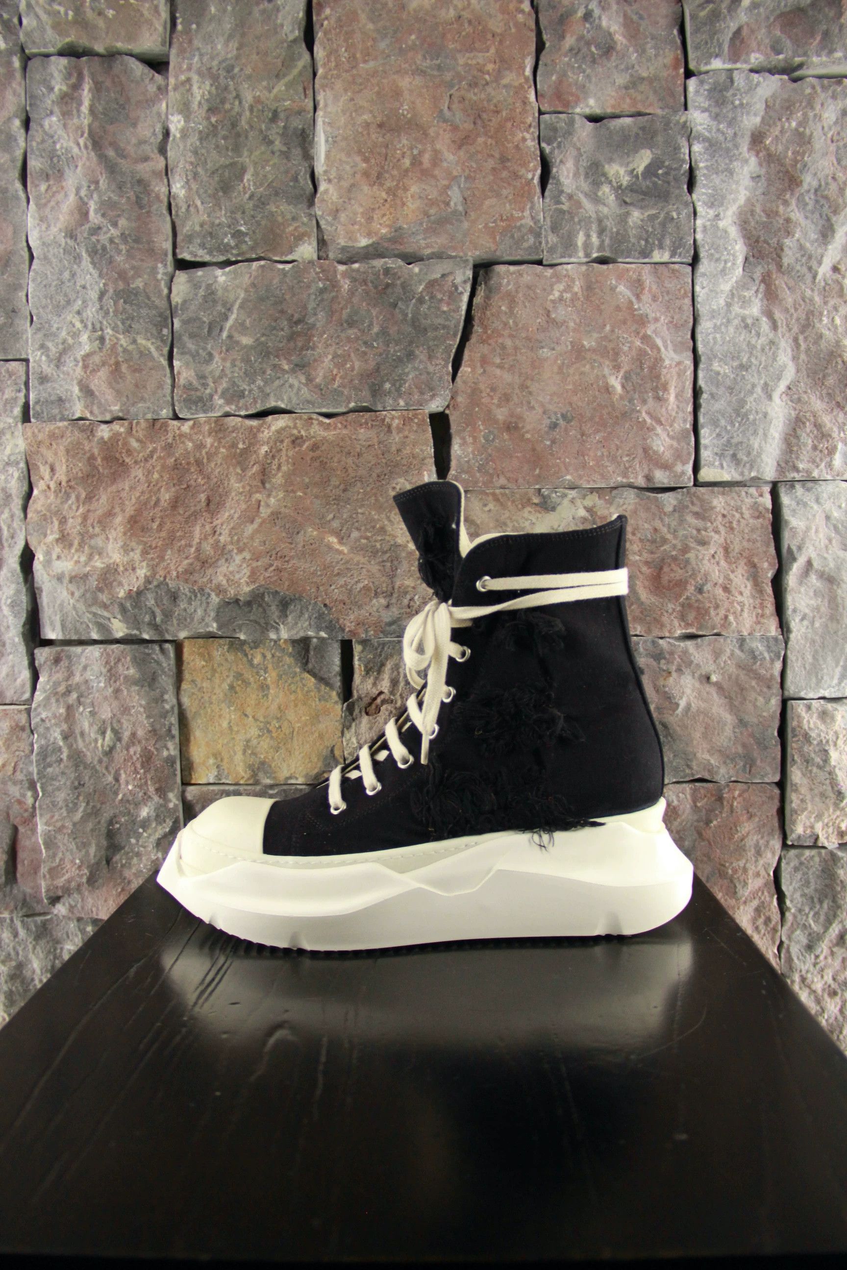 Rick Owens Rick Owens White Hitop Sneakers Men 8 Size US 8 / EU 41 - 1 Thumbnail