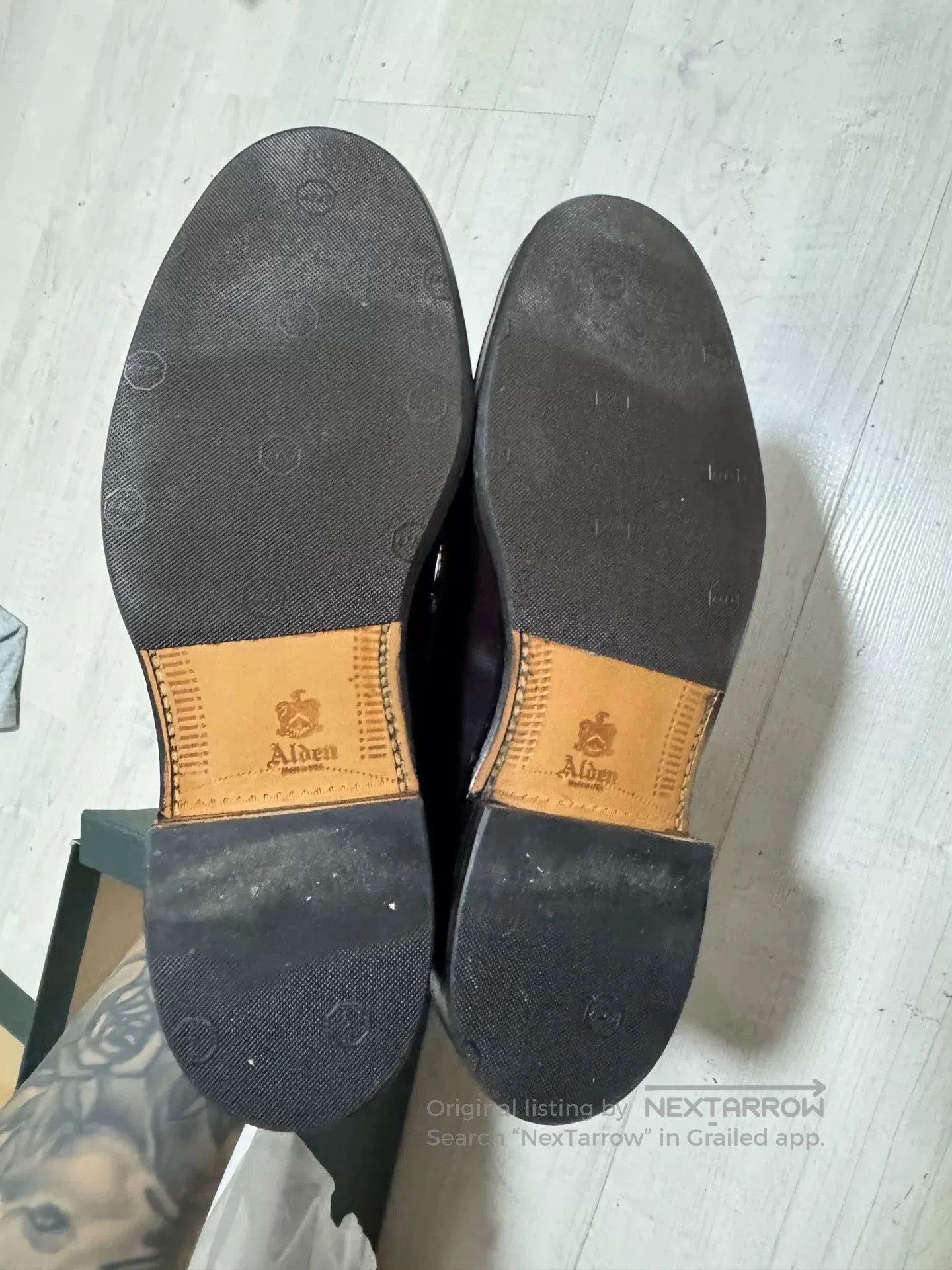 Alden Alden 986 Shell Cordovan Loafer. Size US 7 / EU 40 - 8 Thumbnail