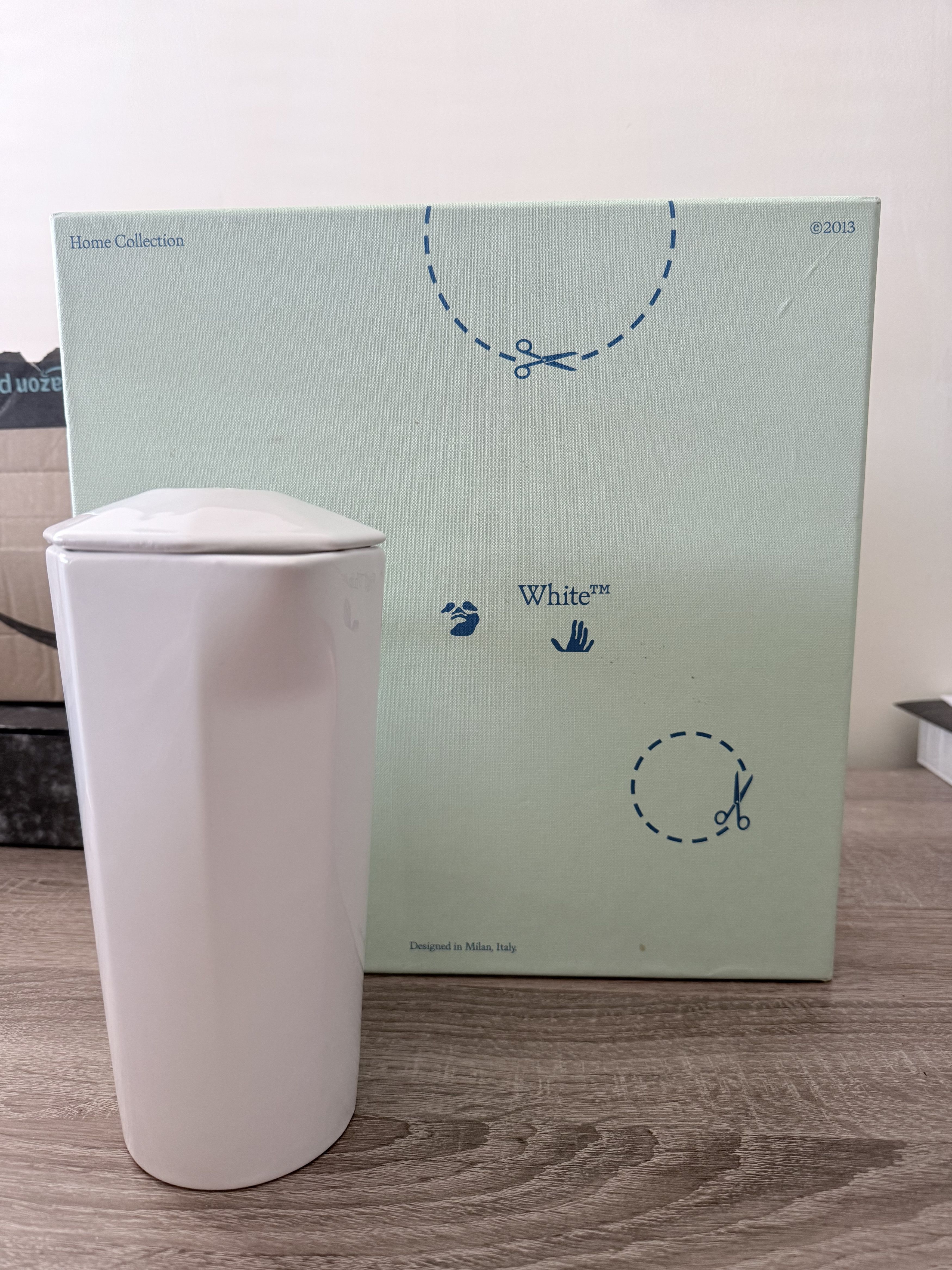 Off-White Off-White™ Home Collection "Octagonal Water Jug" Size ONE SIZE - 1 Thumbnail