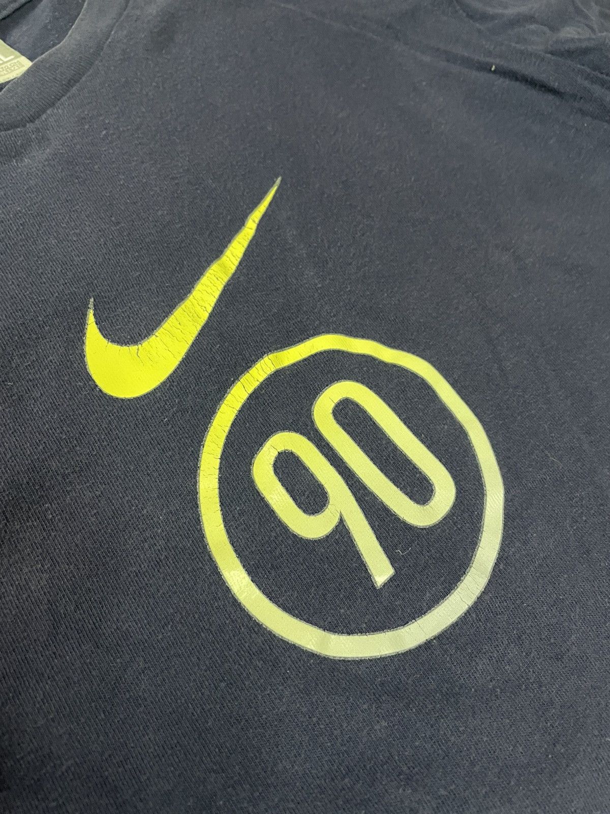 Nike Vintage Nike Total 90 T90 Drill Gorpcore Streetwear T-shirt Size US S / EU 44-46 / 1 - 5 Thumbnail