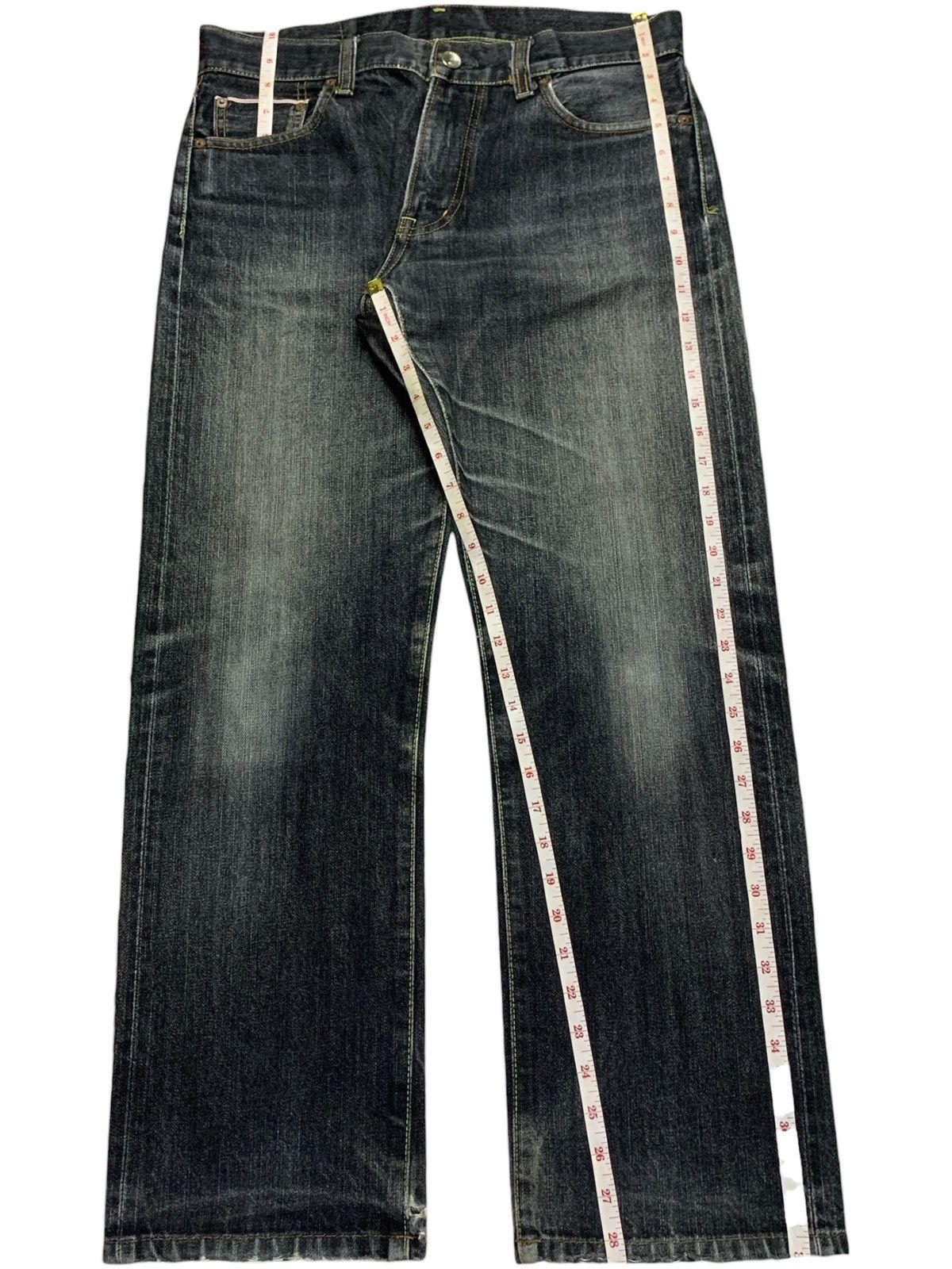 Uniqlo Vintage Uniqlo Selvedge Faded Wash Distressed Loose Jeans Size US 34 / EU 50 - 14 Thumbnail