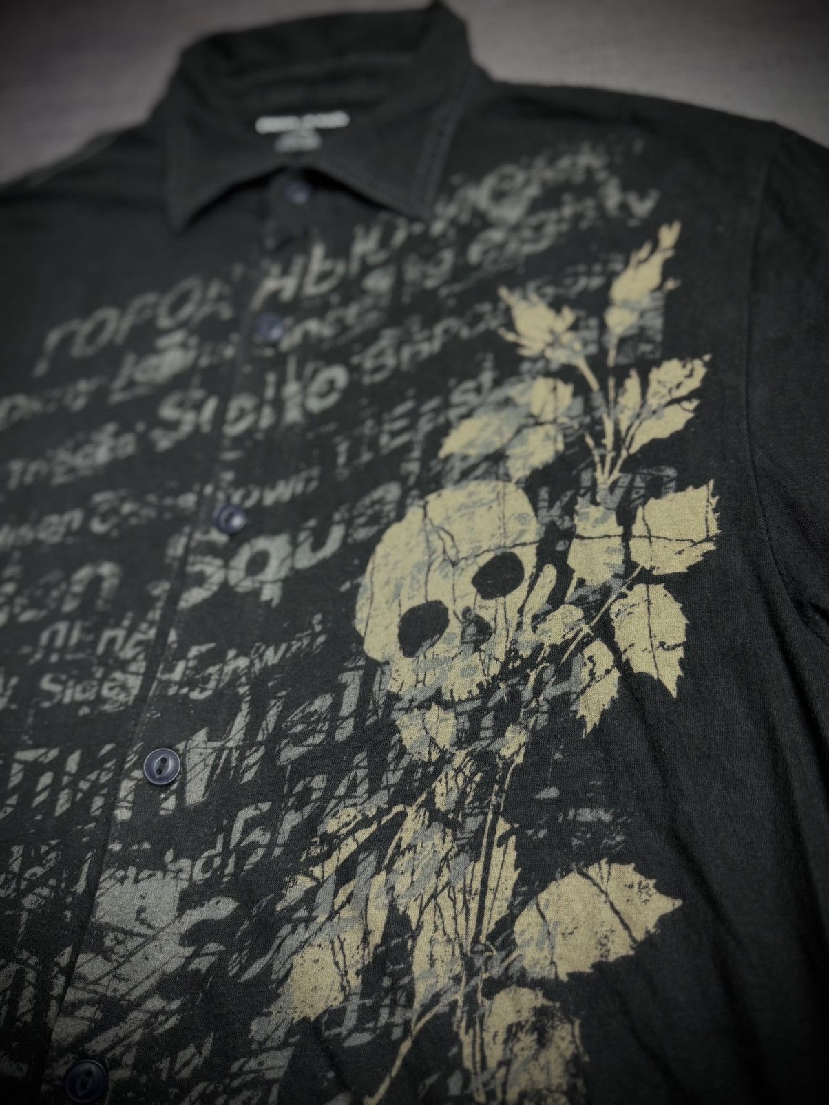 Le Grande Bleu (L.G.B.) DKNY JEANS SKULL ART IFSIX TSHIRT Size US M / EU 48-50 / 2 - 3 Thumbnail