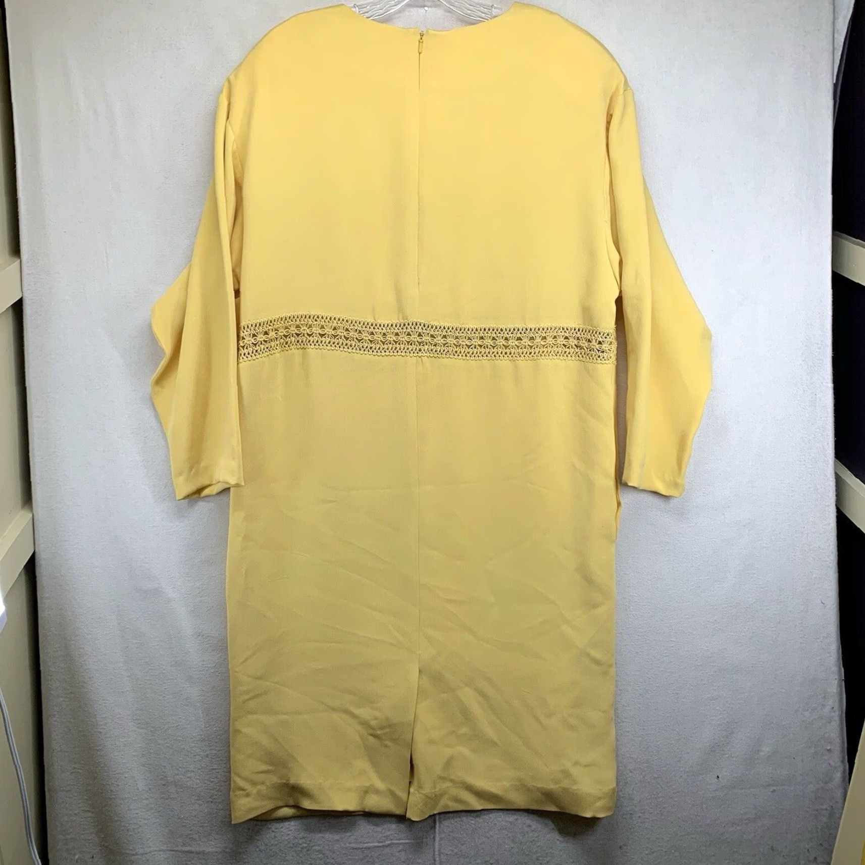 Vintage VINTAGE Women's Silk Dress Size 10 Yellow Embroidered Midi Sheath Formal Party/Cocktail Size L / US 10 / IT 46 - 2 Thumbnail