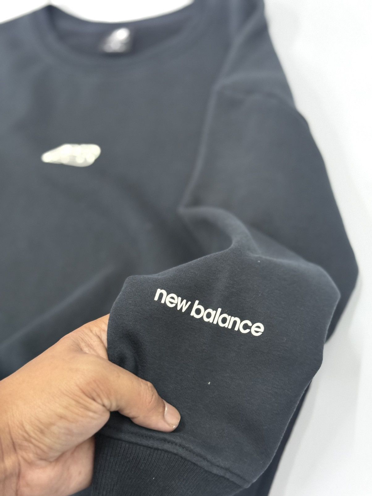 New Balance 🔥 Y2K New Balance Centre iConic Logo Boxy Sweatshirt - S Size US S / EU 44-46 / 1 - 8 Thumbnail