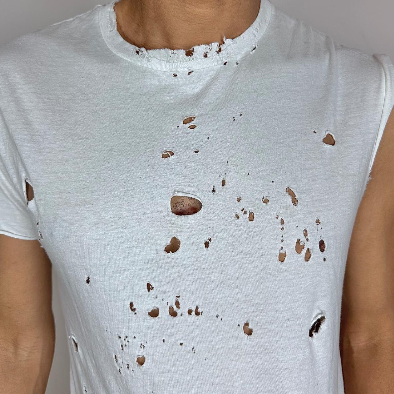 Hanes ASTROBOI* x Gildan White Ripped Grunge T-shirt - Medium Size US M / EU 48-50 / 2 - 6 Thumbnail