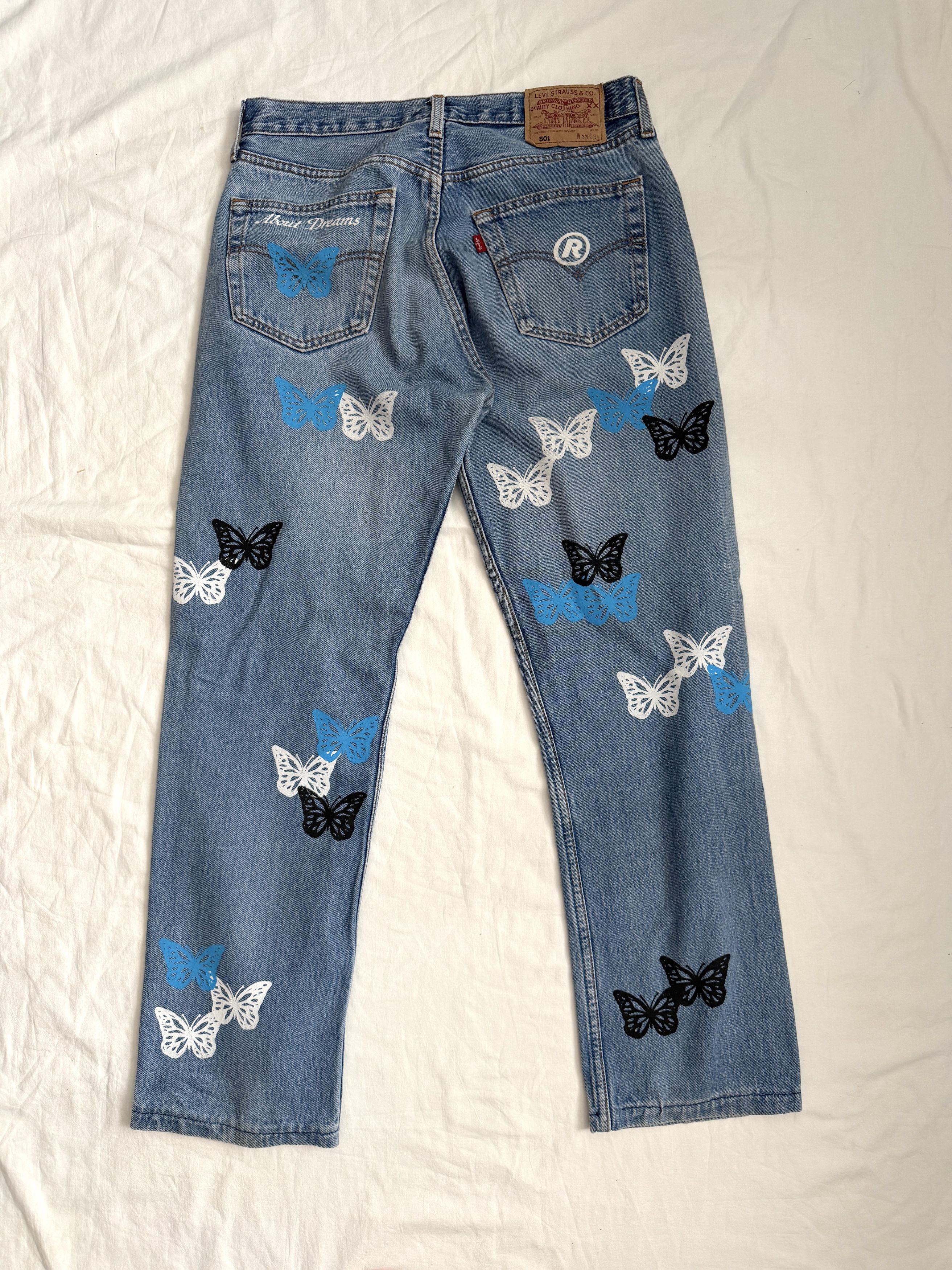 Levi's About Dreams butterfly jeans Size US 33 - 2 Thumbnail