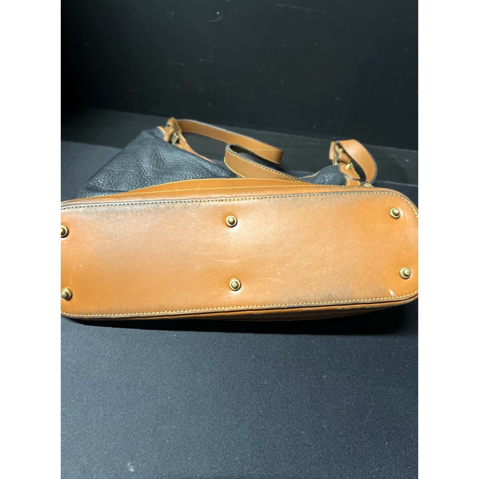 Dooney & Bourke Dooney Bourke Vintage Boho Crescent Pebbled Leather Purse Size ONE SIZE - 3 Thumbnail