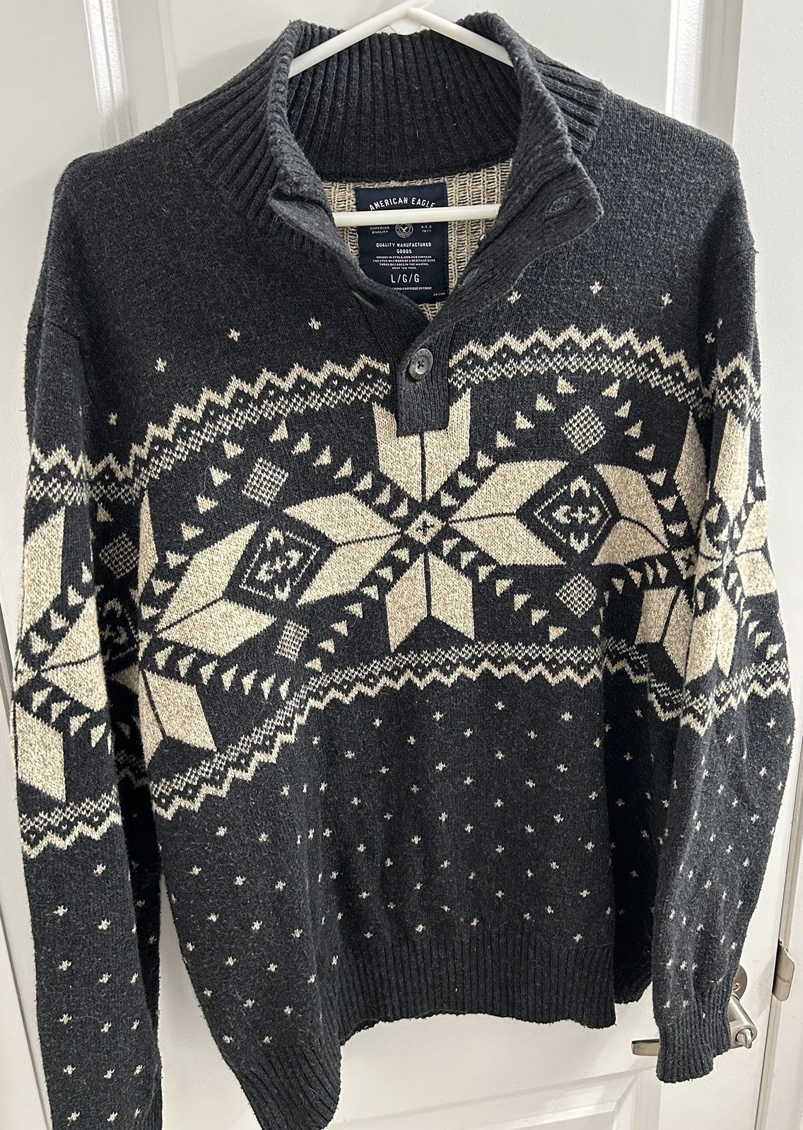 American Eagle Outfitters American Eagle Mens Dark Grey Aztec Design Sweater - Size L Size US L / EU 52-54 / 3 - 2 Thumbnail