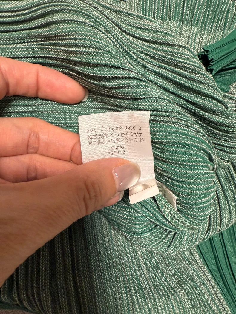 Issey Miyake Issey Miyake size:3 Green cotton-mixed top Size XS / US 0-2 / IT 36-38 - 4 Thumbnail