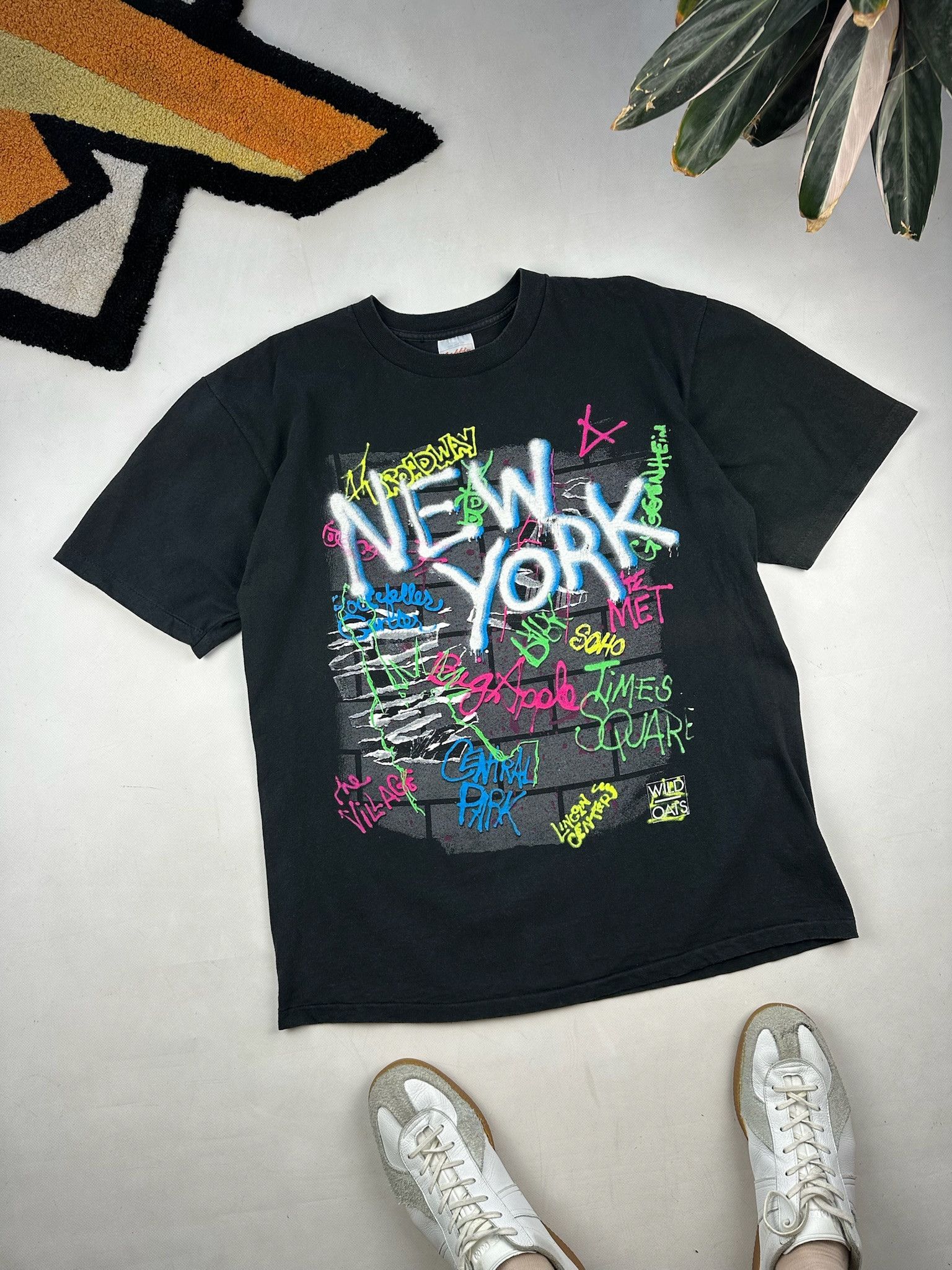 Other Vintage New York Graffiti Style tShirt rap tee Size US XL / EU 56 / 4 - 2 Thumbnail