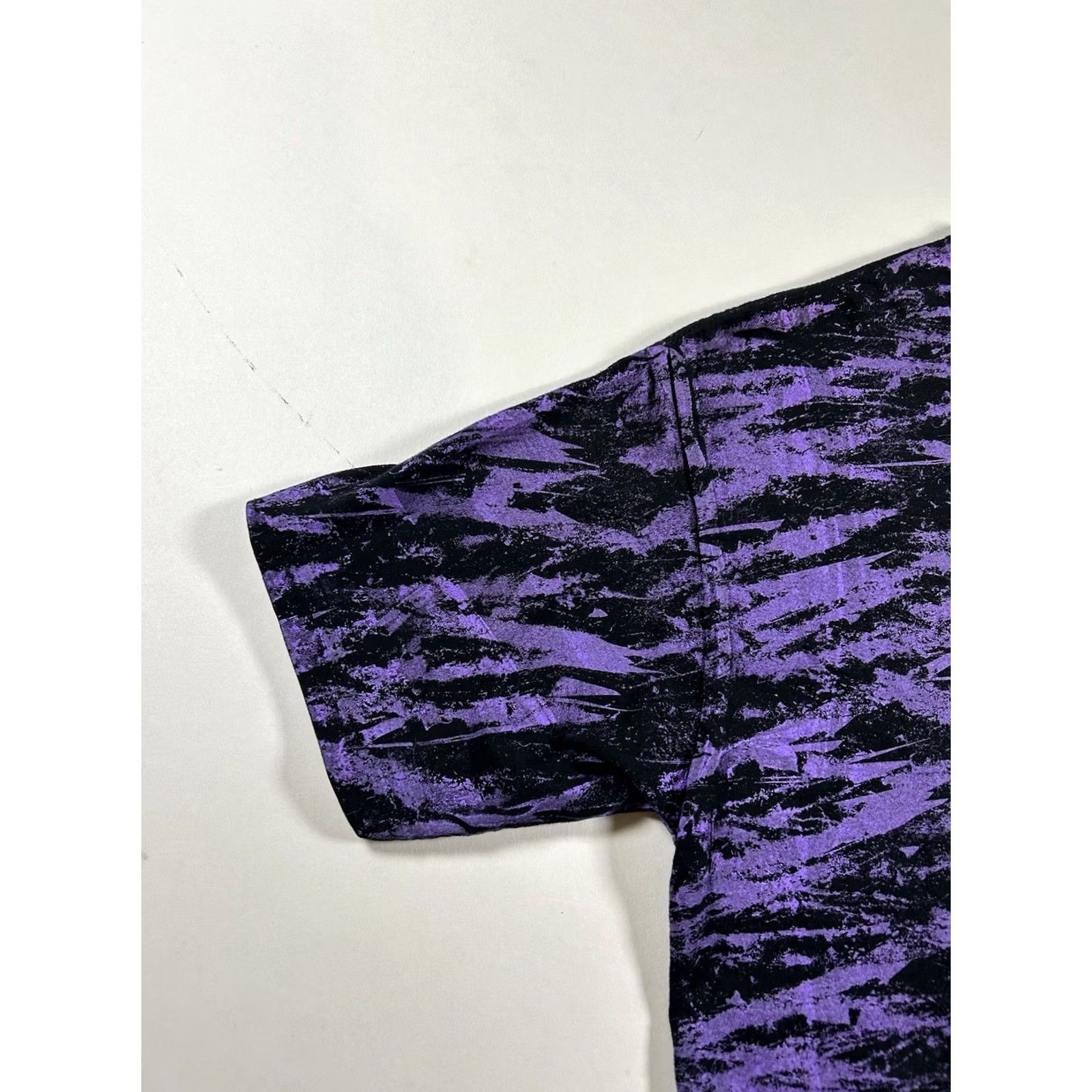 J Brand Tony Hawk Brand Skateboard Skate Tee Medium Purple and Black Hawk Skateboarding Size US M / EU 48-50 / 2 - 3 Thumbnail