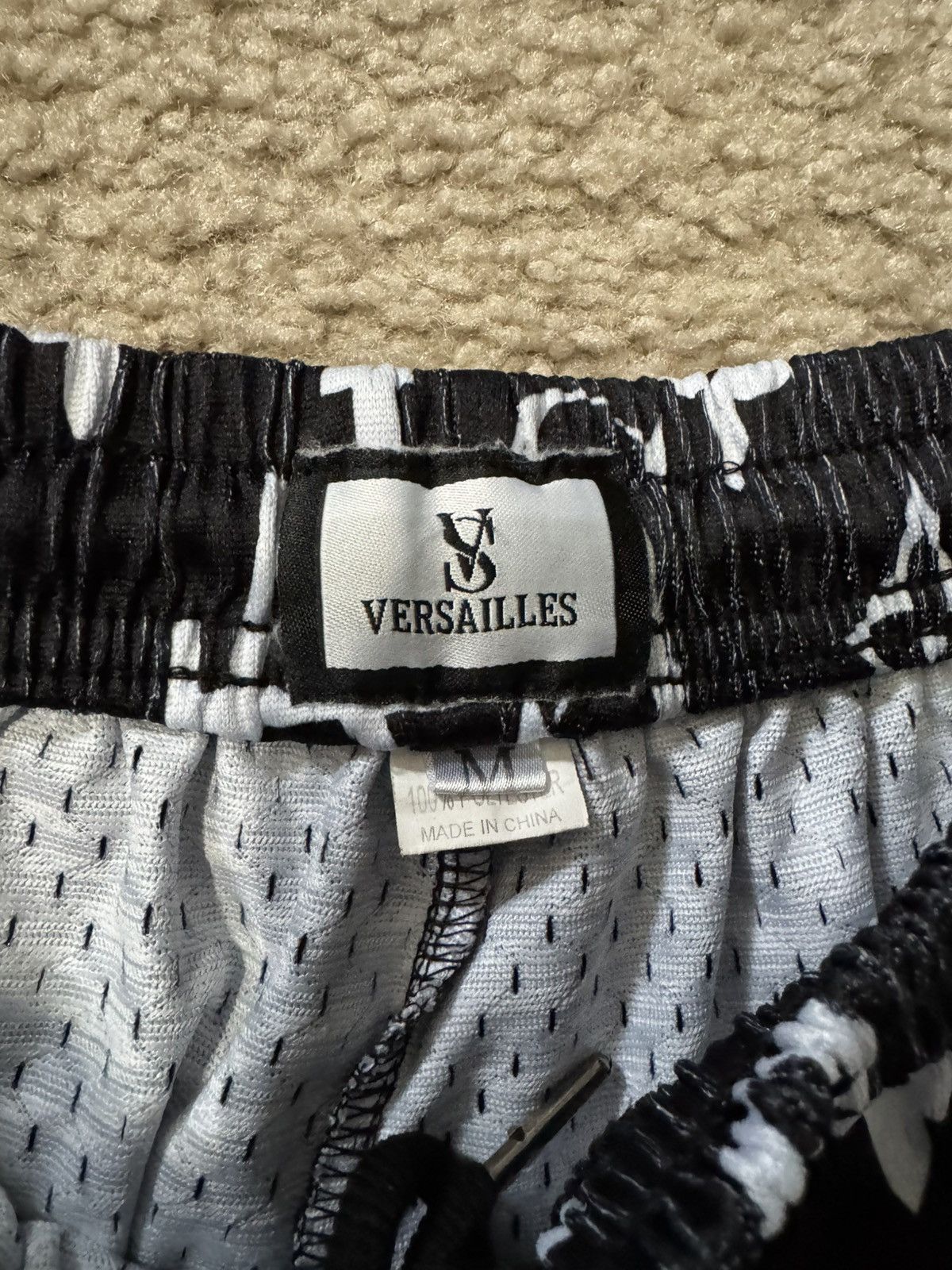 Versailles LA black and white mesh shorts Size US 30 / EU 46 - 3 Thumbnail