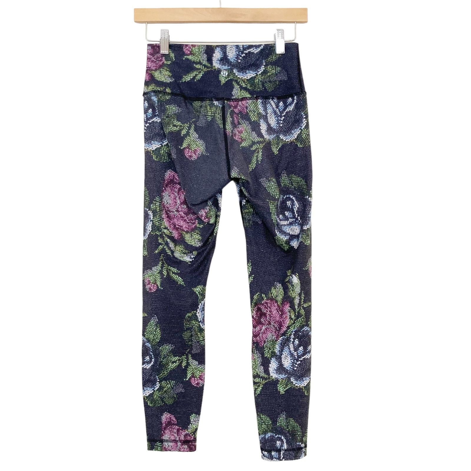 Lululemon Lululemon High Times Garden Party Leggings Size 27" / US 4 / IT 40 - 3 Thumbnail